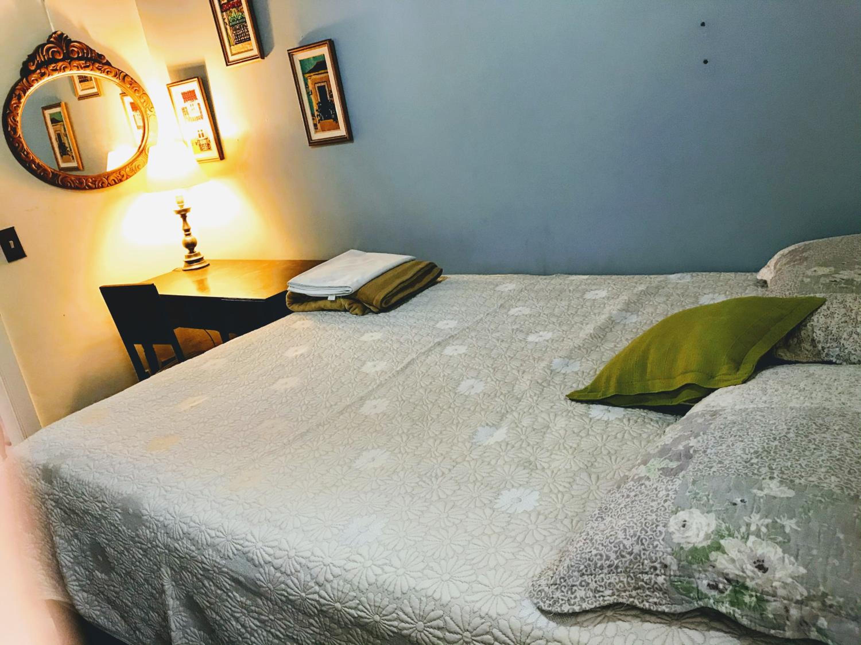 Hostel Casarão Vintage - temos Suítes