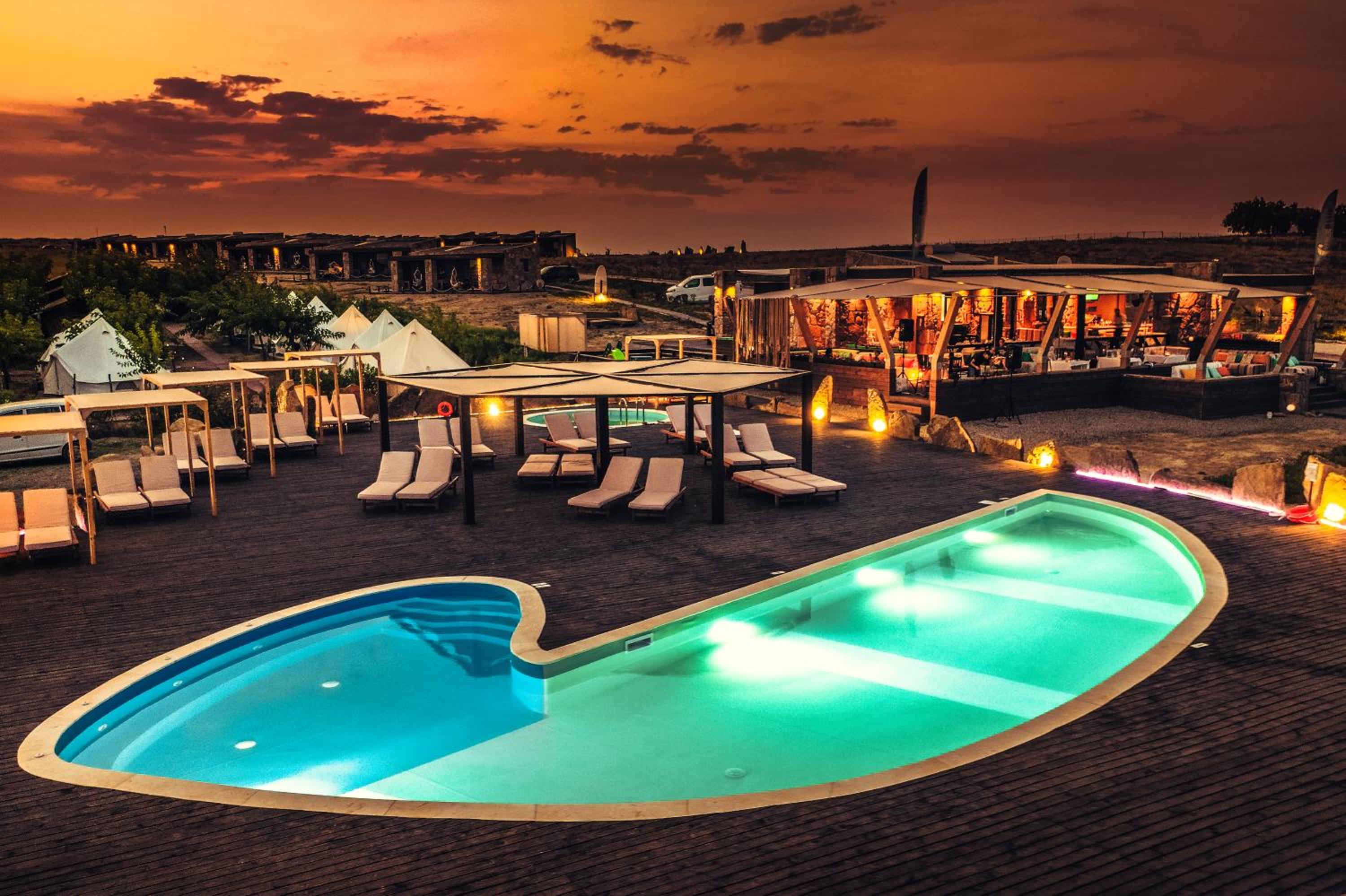 Keros Blue - Luxury in Wilderness