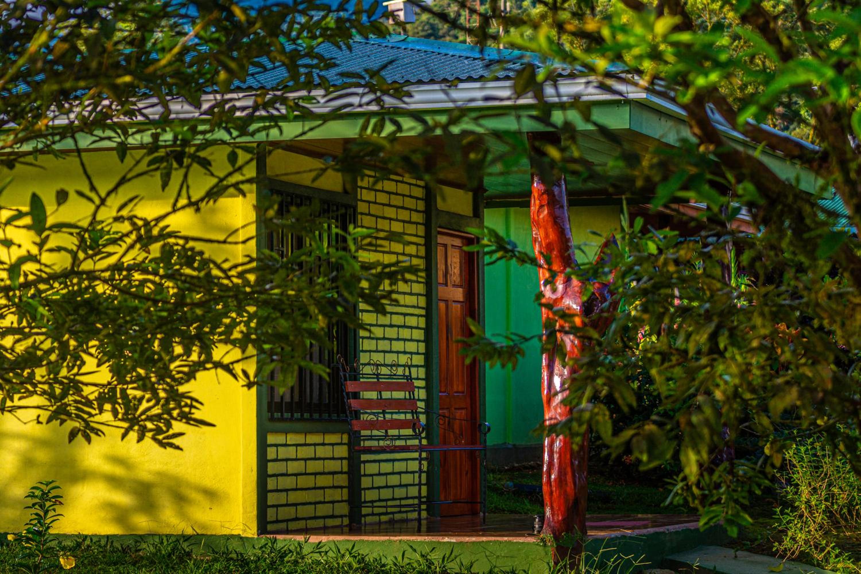 Rio Celeste Springs Blue Lodge