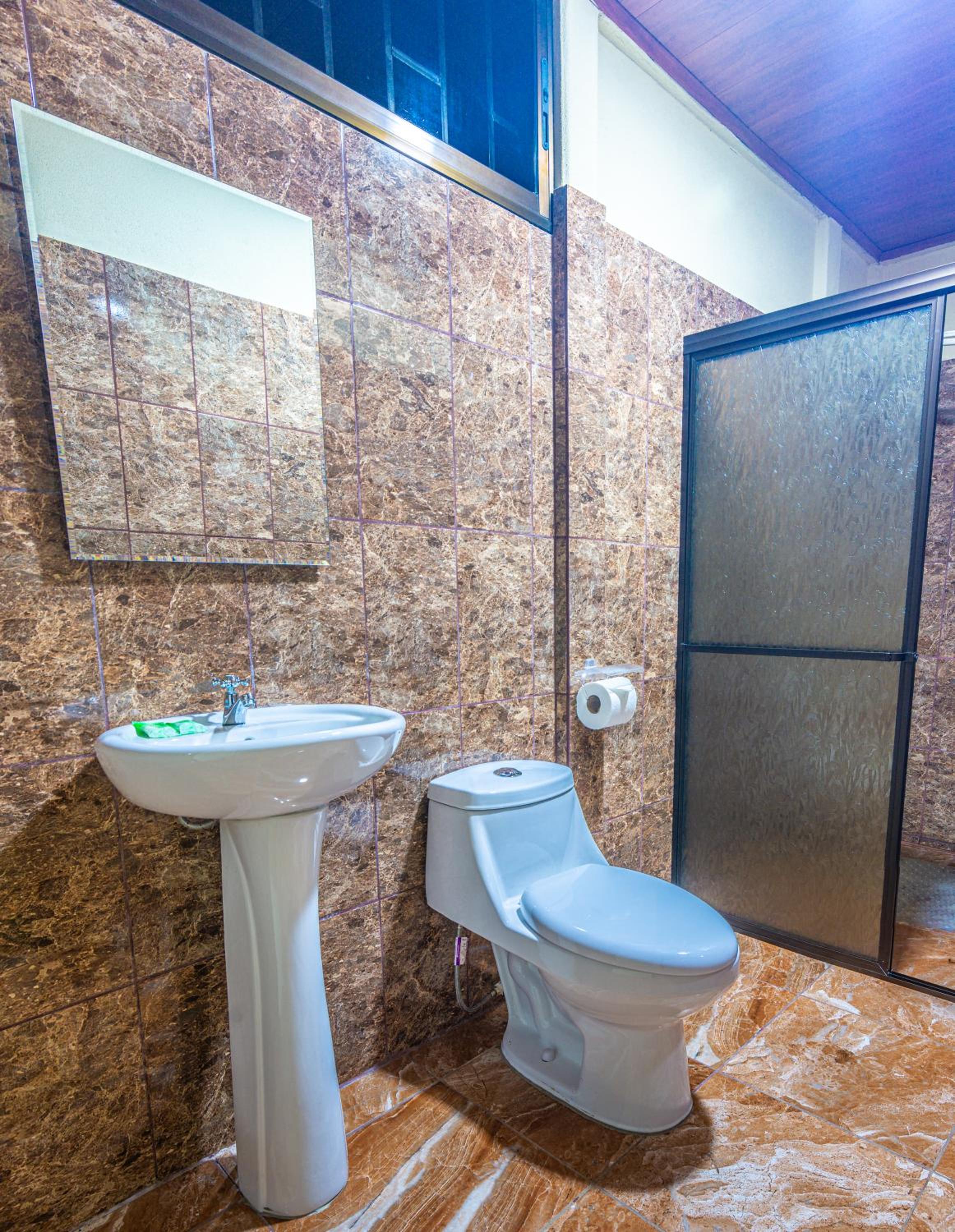 Rio Celeste Springs Blue Lodge