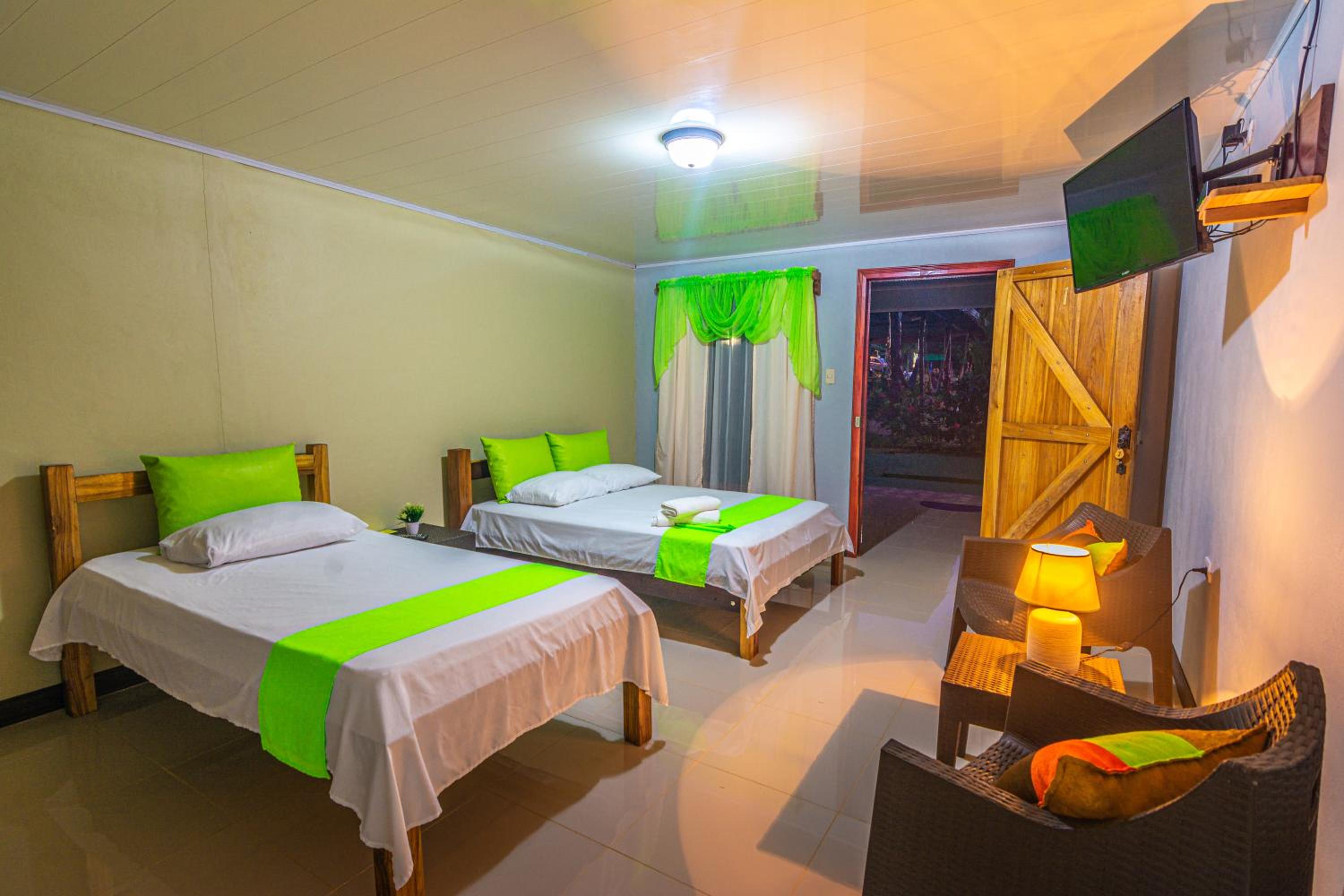 Rio Celeste Springs Blue Lodge