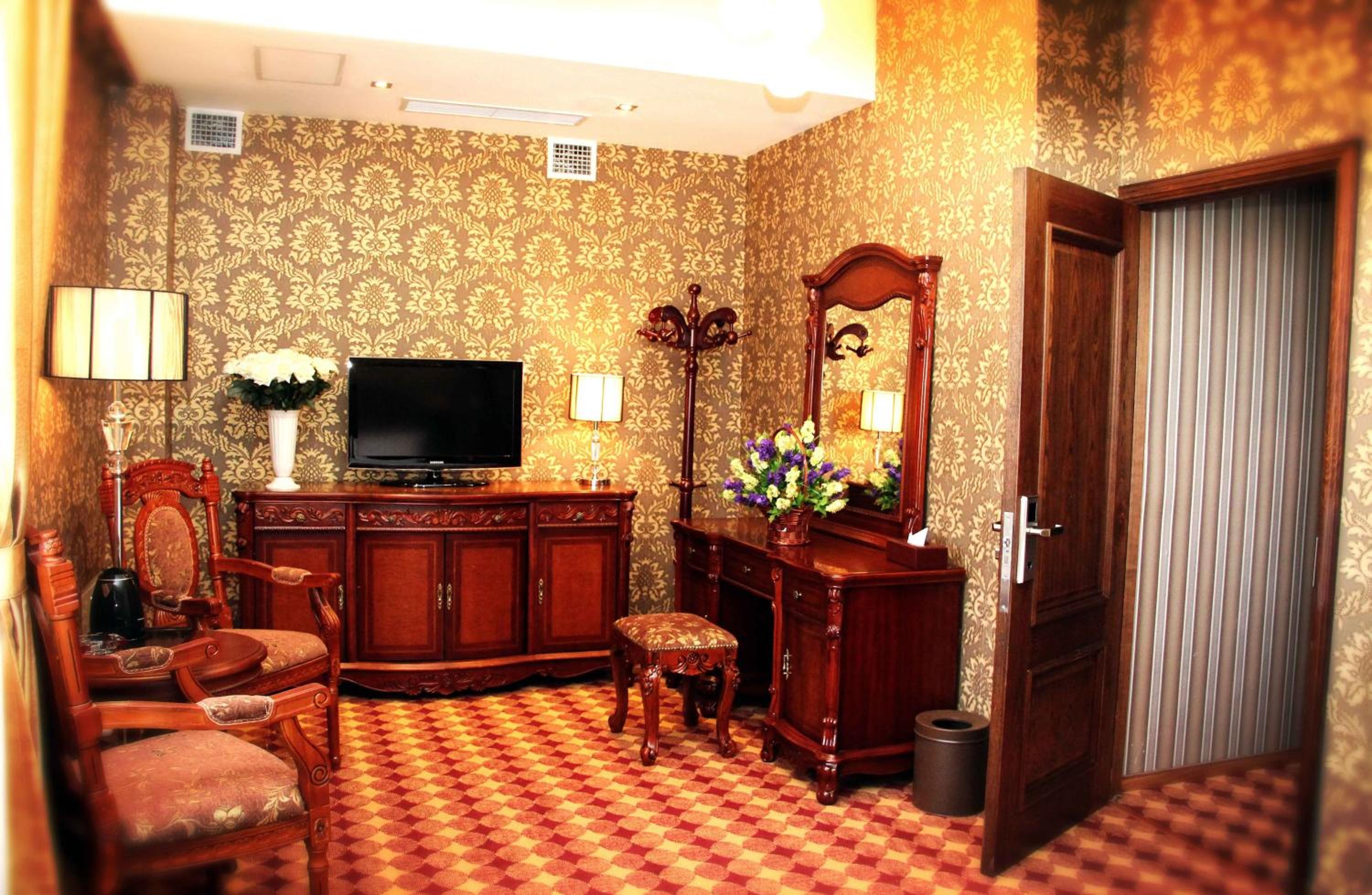 UB City Hotel