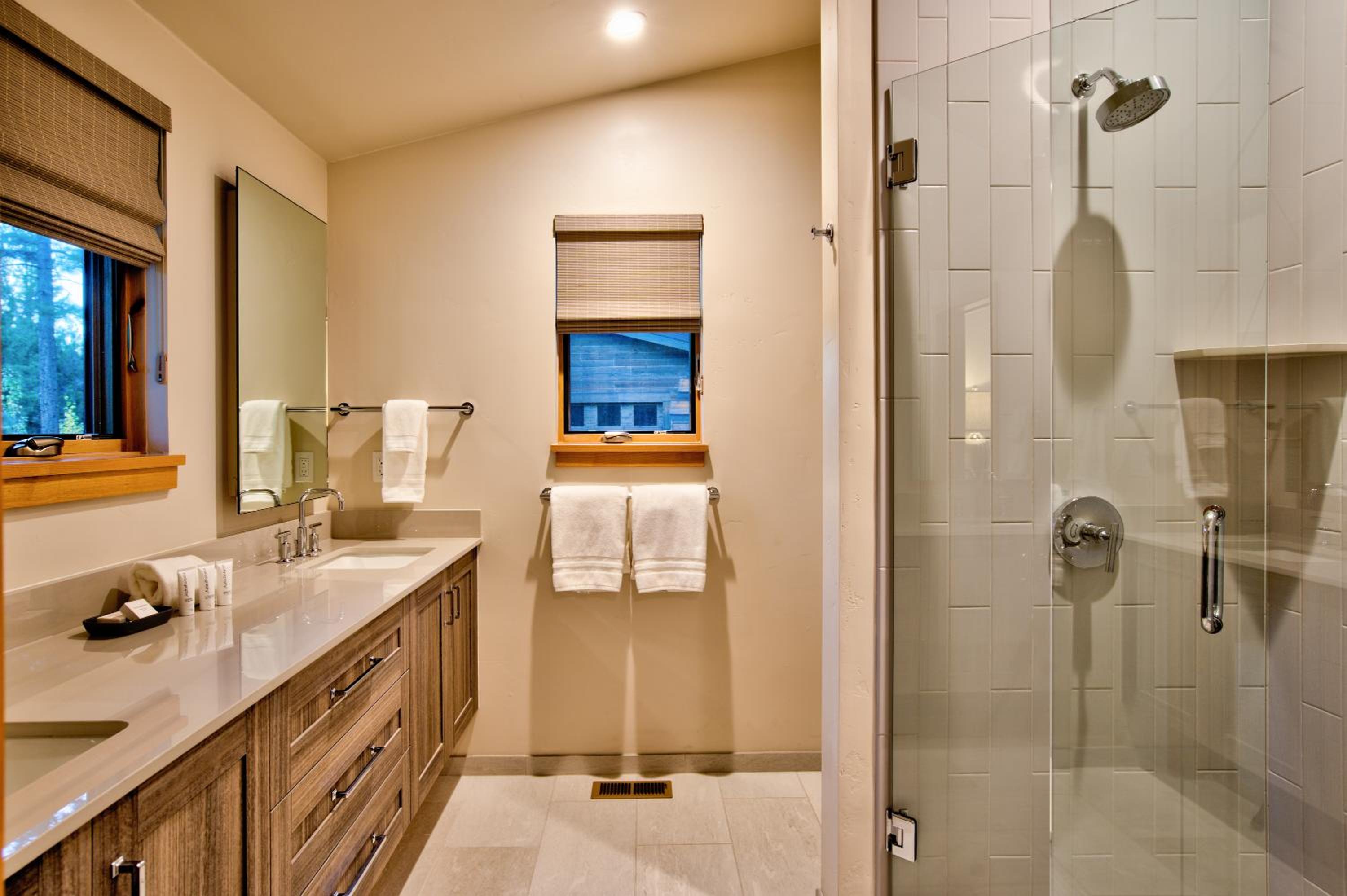 Lake Tahoe Vacations - NEW 4BD Residence in the Signature Home Collection at Old Greenwood! - Property Image 4