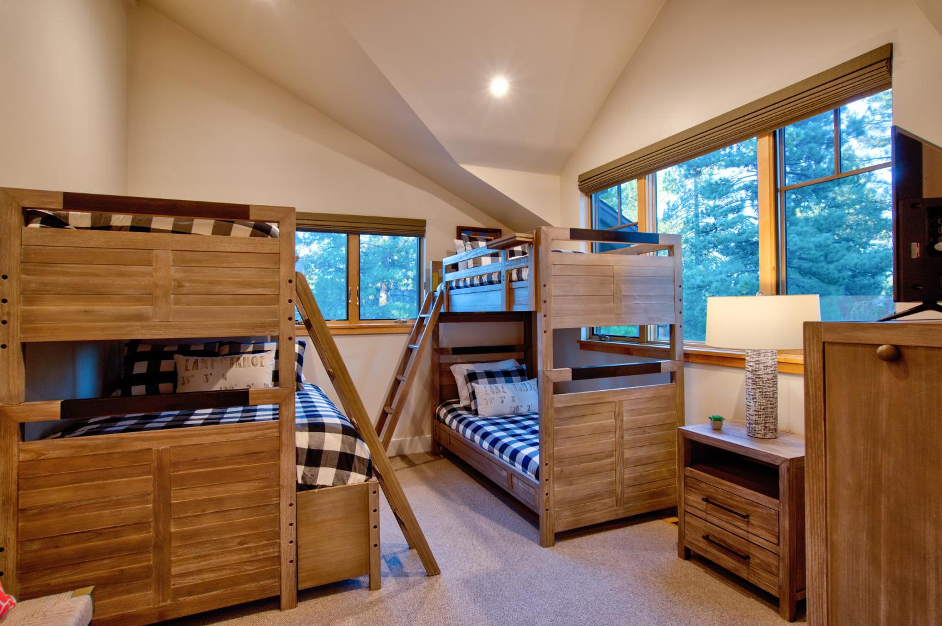 Lake Tahoe Vacations - NEW 4BD Residence in the Signature Home Collection at Old Greenwood! - Property Image 10
