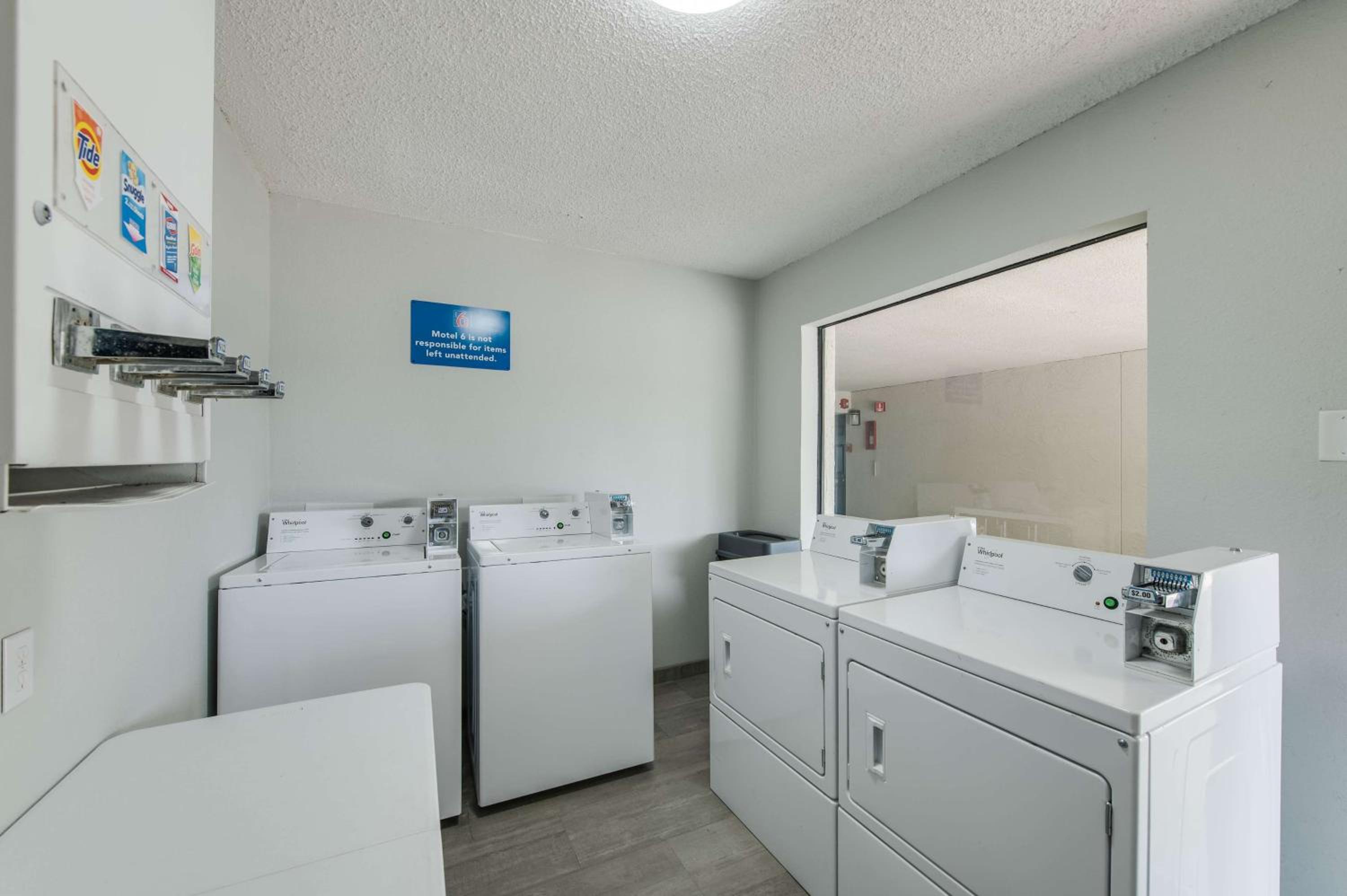 Kilgore Vacations - Motel 6-Kilgore, TX - Property Image 3