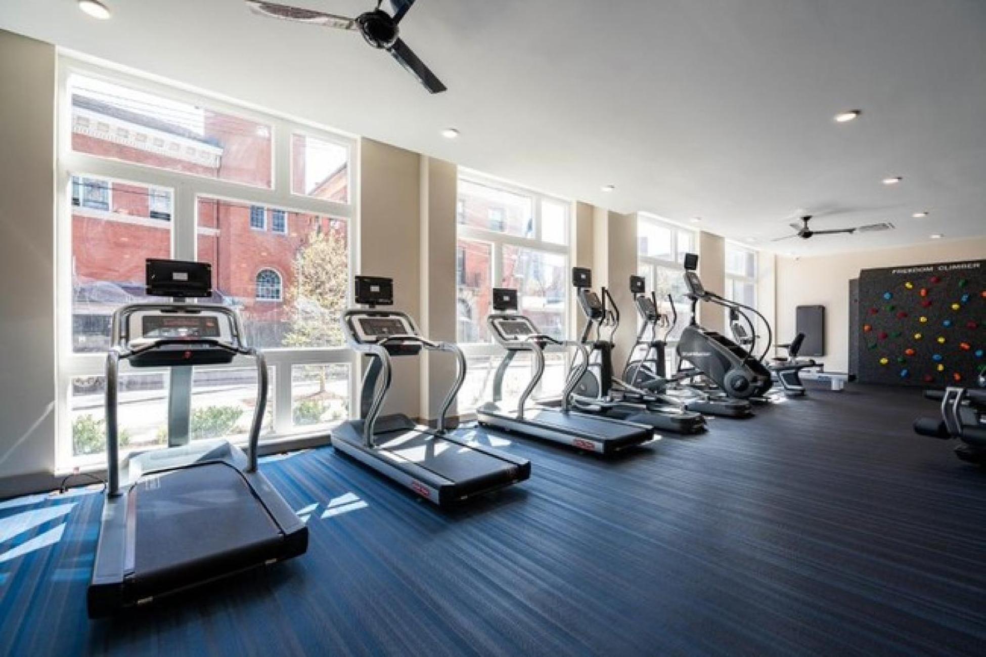 New Haven Vacations - Luxury Furnished Apartments by Hyatus Downtown at Yale - Property Image 19