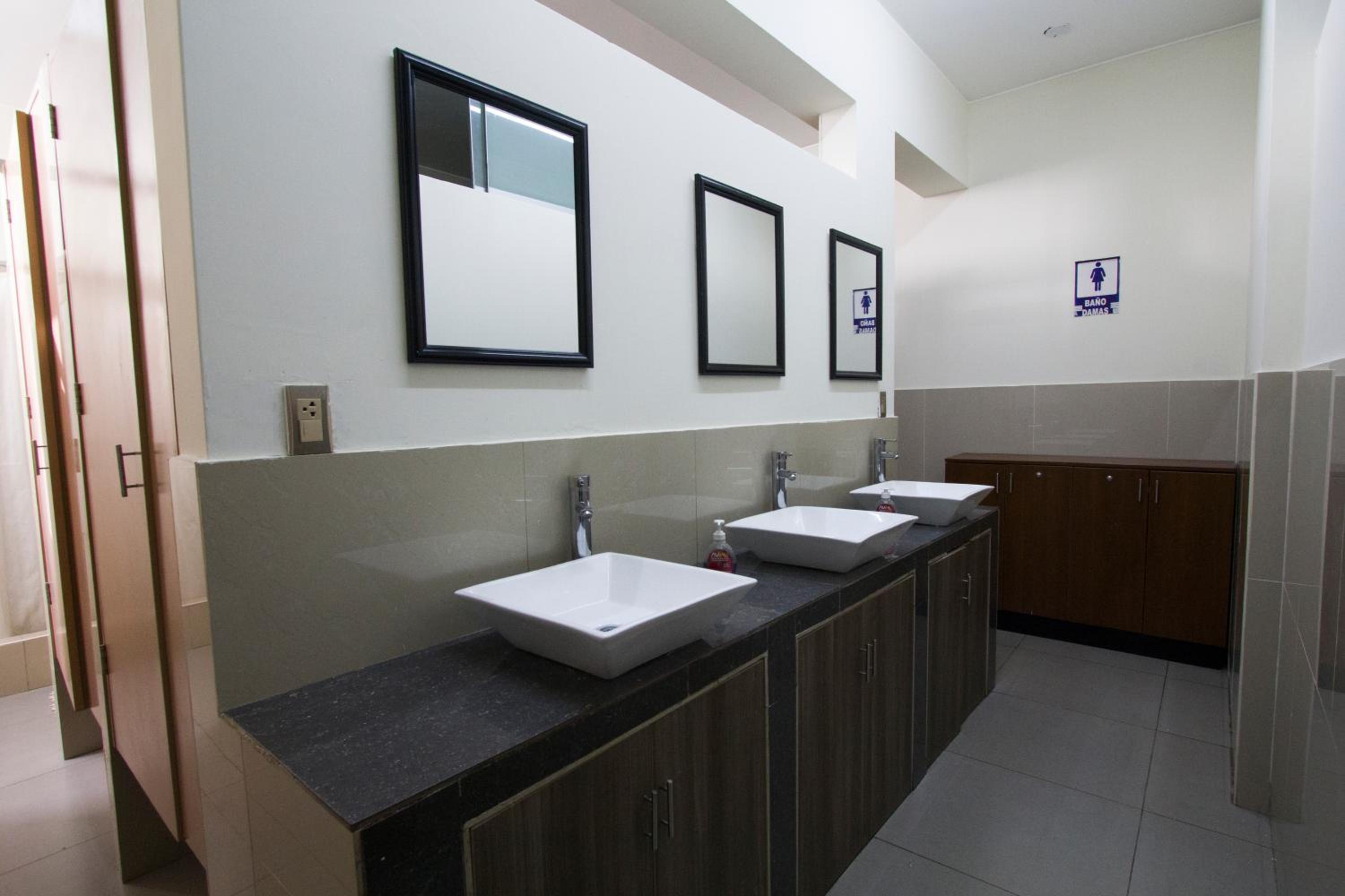 Lima House Hostel
