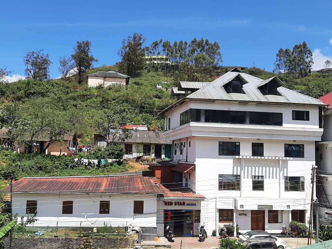 Munnar Vacations - Red Star Holidays - Property Image 1