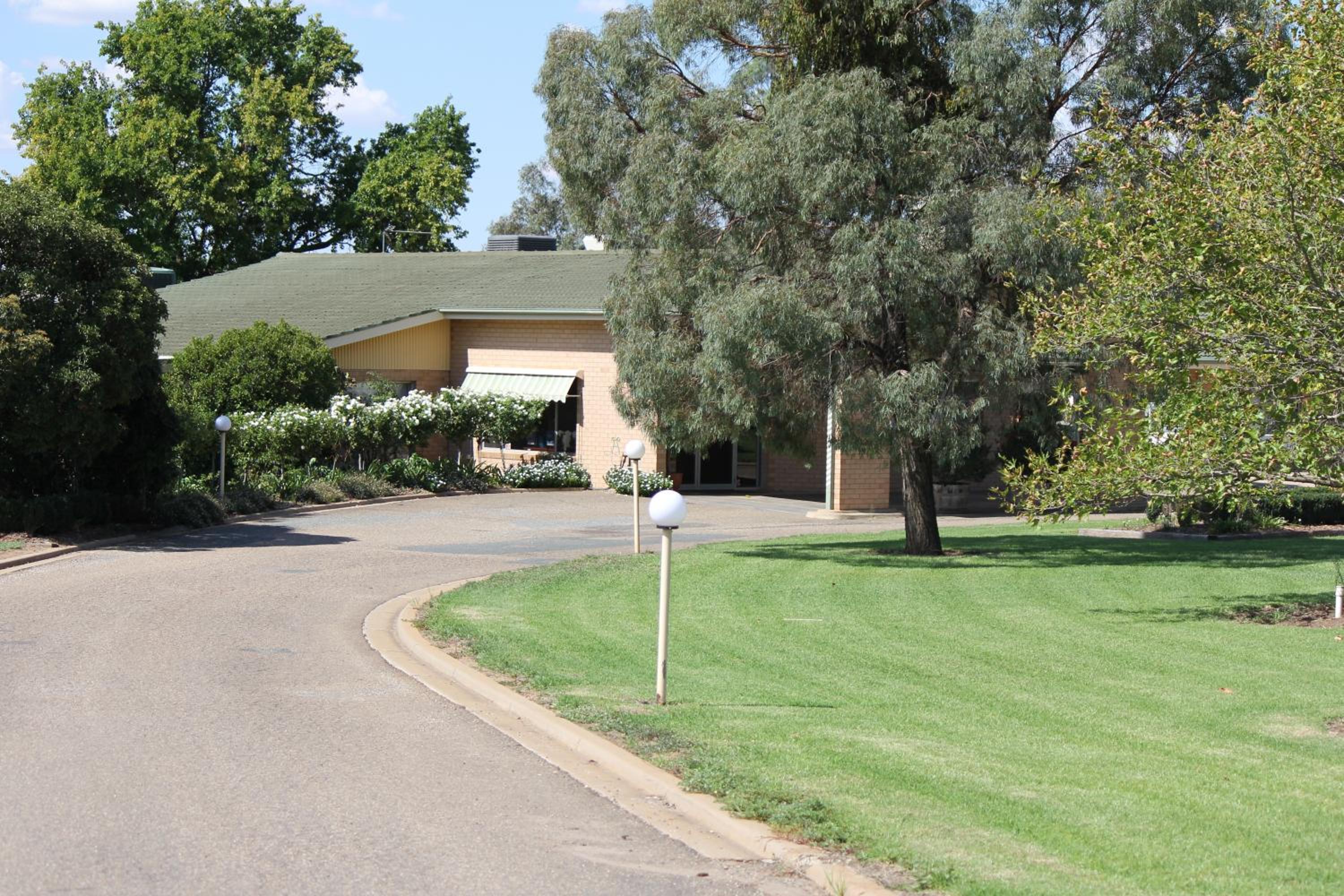Golfview Motor Inn