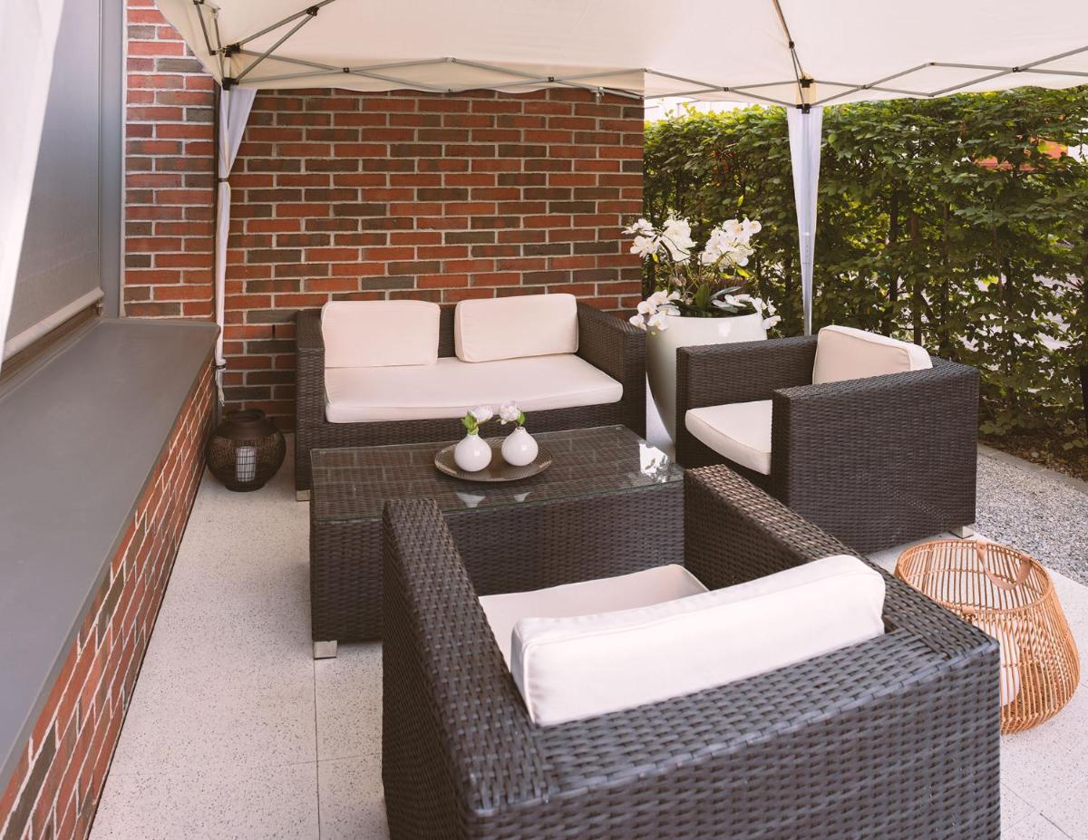 outdoor BBQ area