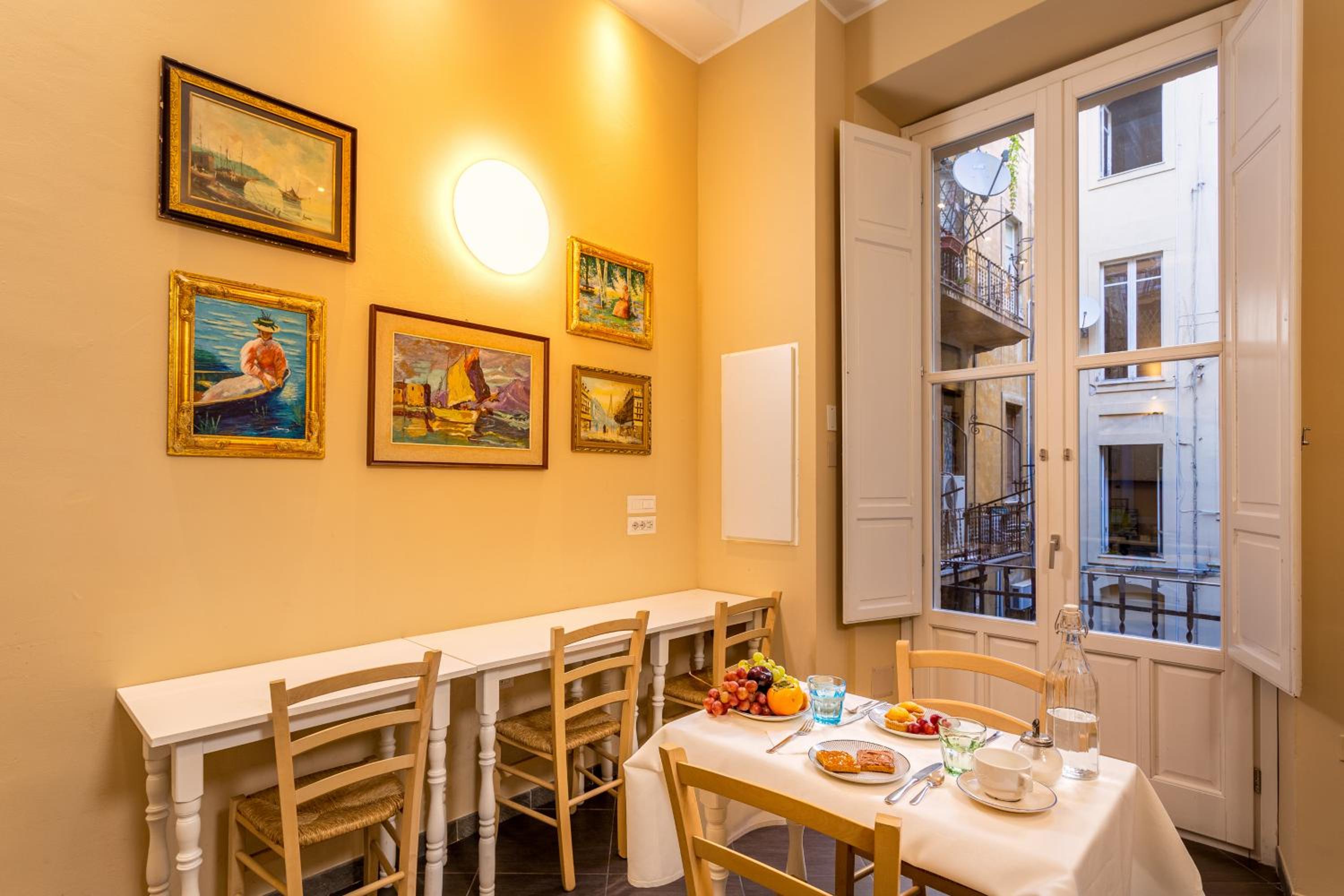 dining