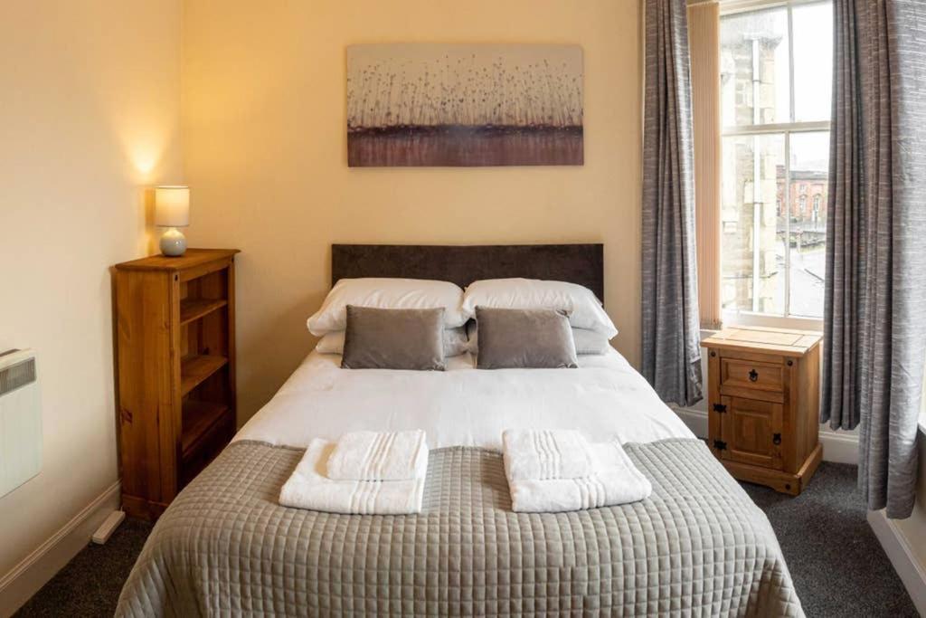 ☆ Central, Spacious Apartment Close to University☆ view 2