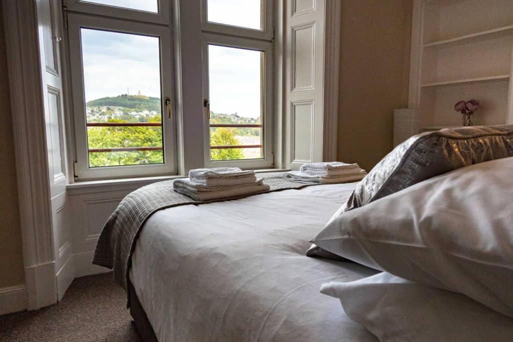 ☆Bright Apartment, Near University + City Centre☆ view 2