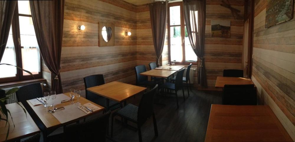 restaurant