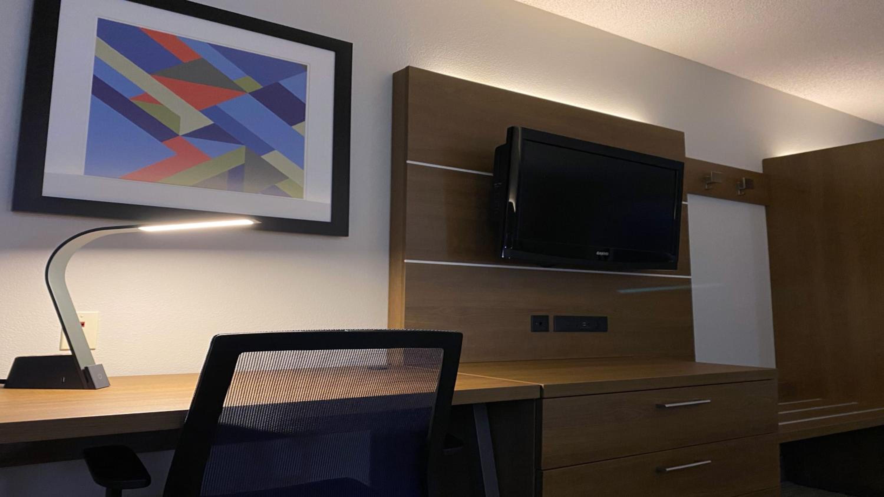 Somerset Vacations - Holiday Inn Express Hotel  Suites Somerset Central, an IHG Hotel - Property Image 50