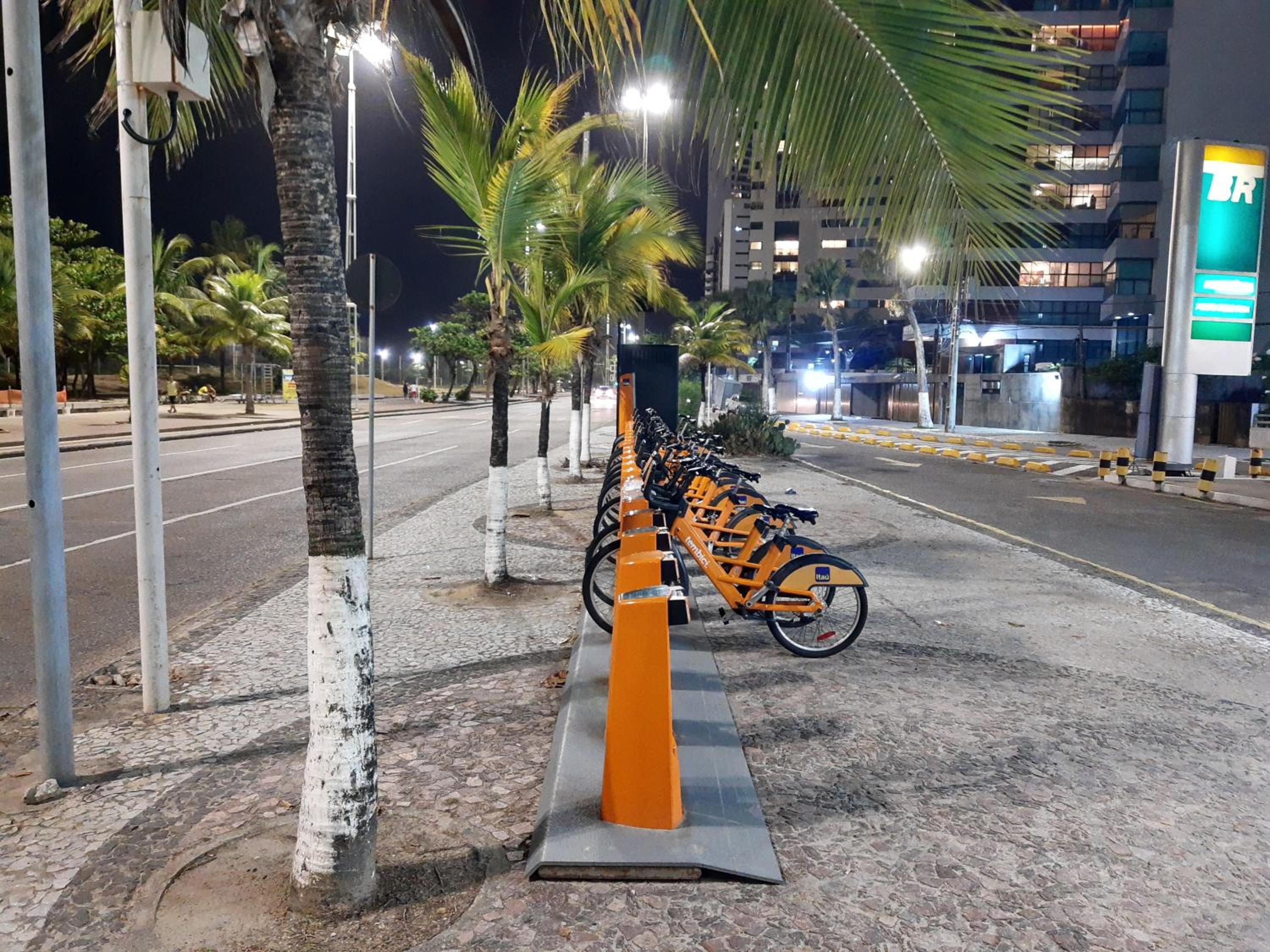 Lar Recife Olinda Praia 1, na Avenida Boa Viagem