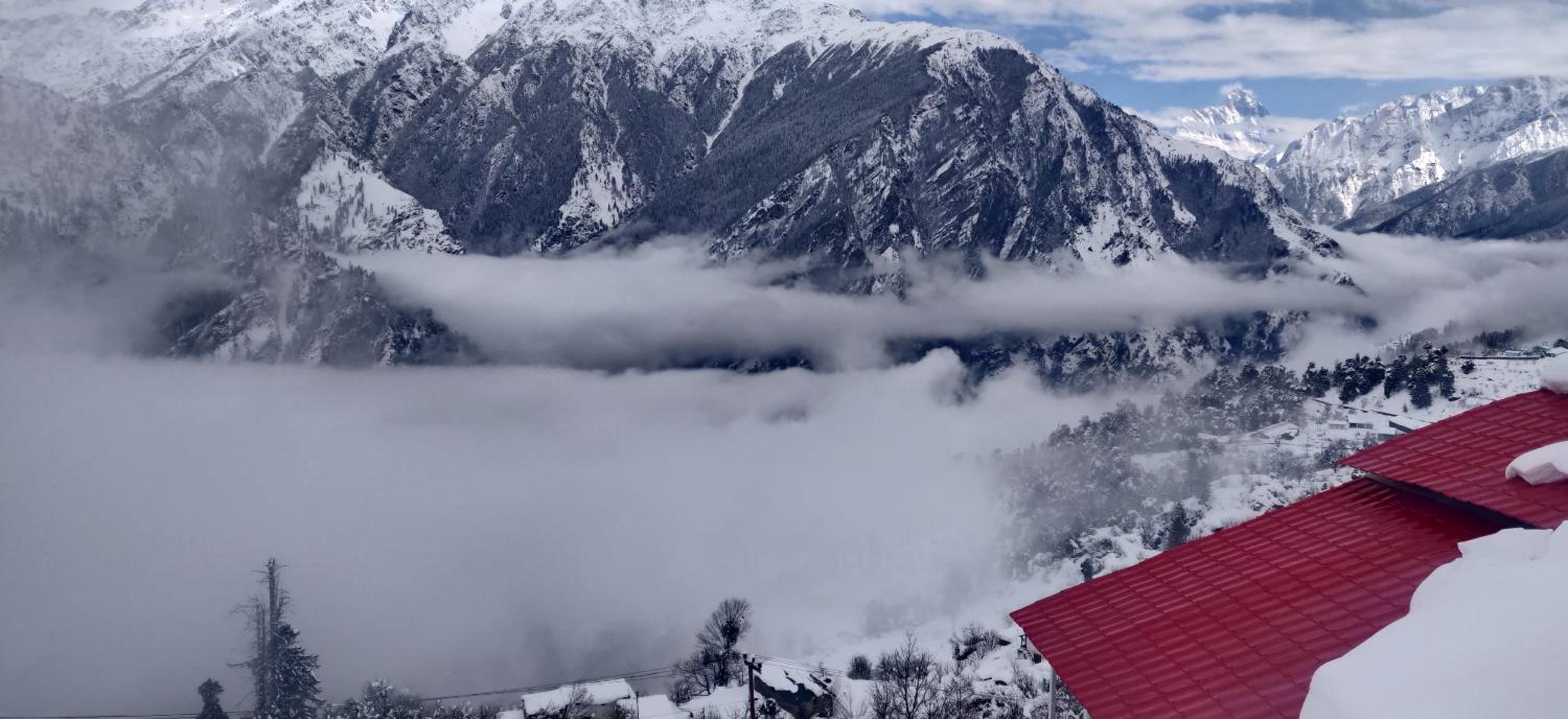 Mountain Rover Auli Resort view 4