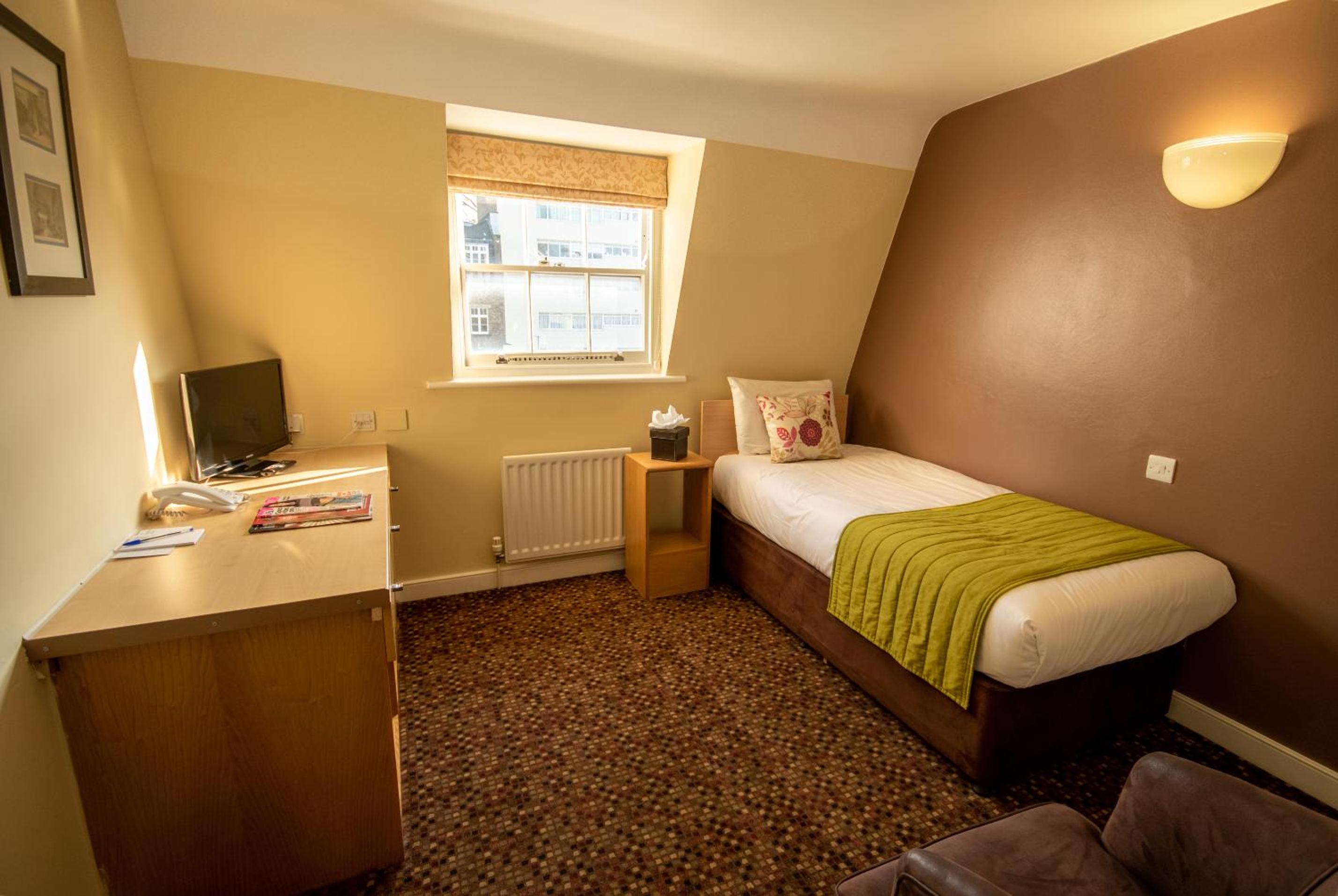 The Darlington Hyde Park 2