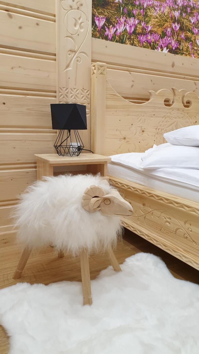 Villa Fortuna - Regionalne apartamenty & SPA - Sauna, Grill, Jacuzzi z widokiem na Tatry