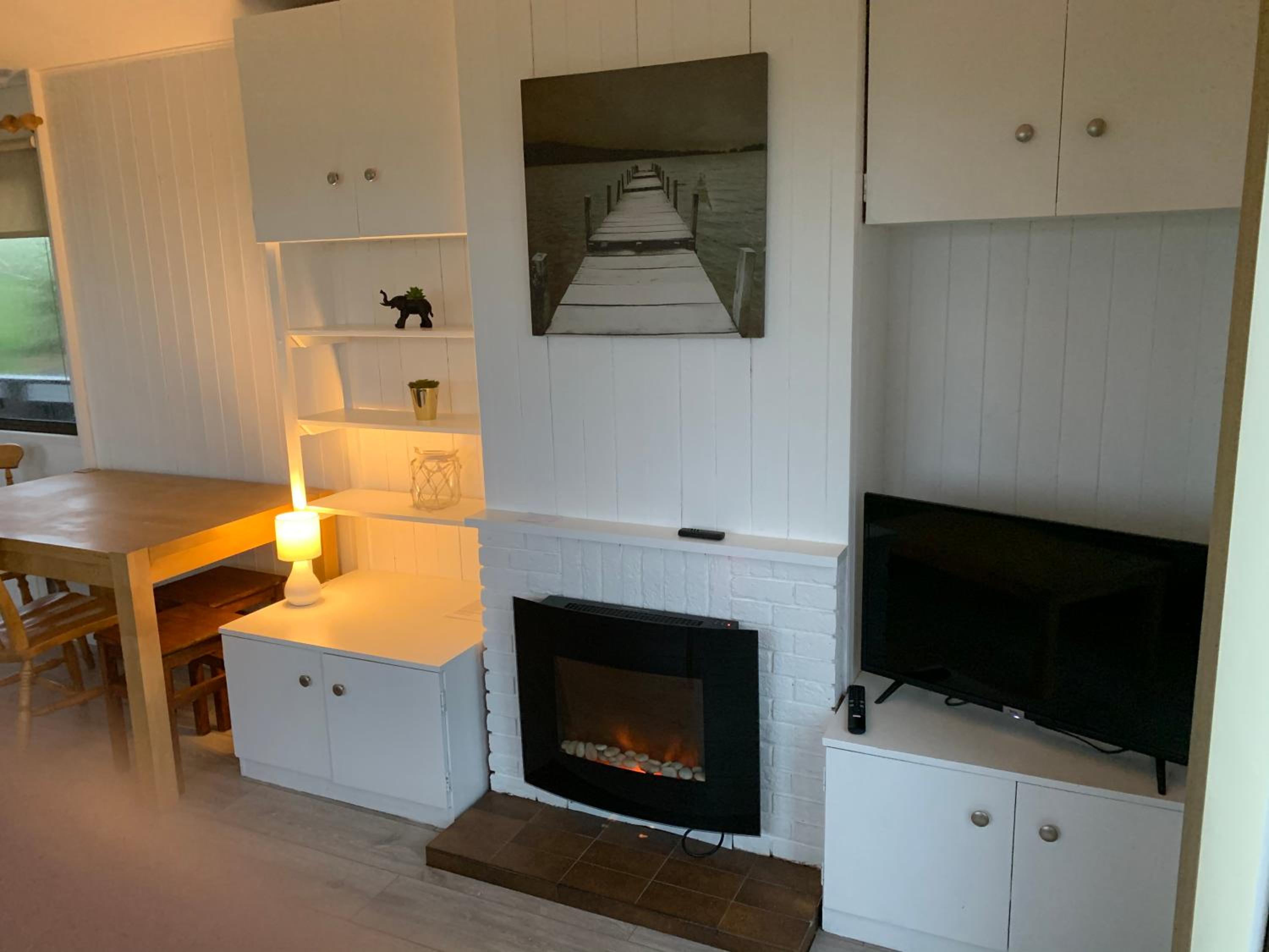 Bunnahabhain 5 - Farm Stay - Stunning sea and rural views view 4