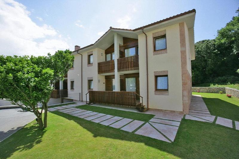 Apartamentos La Barzana
