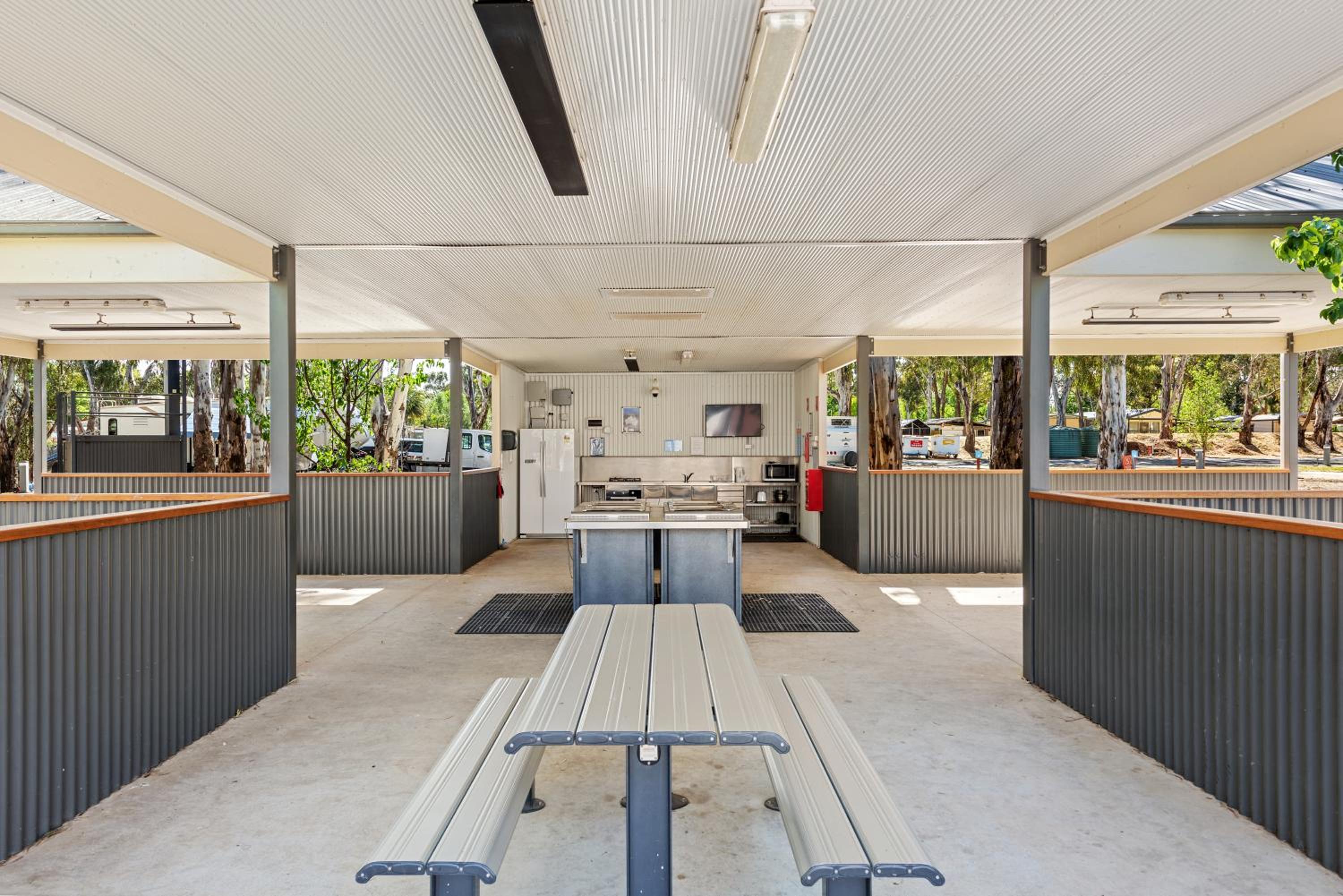Discovery Parks - Maidens Inn Moama view 3