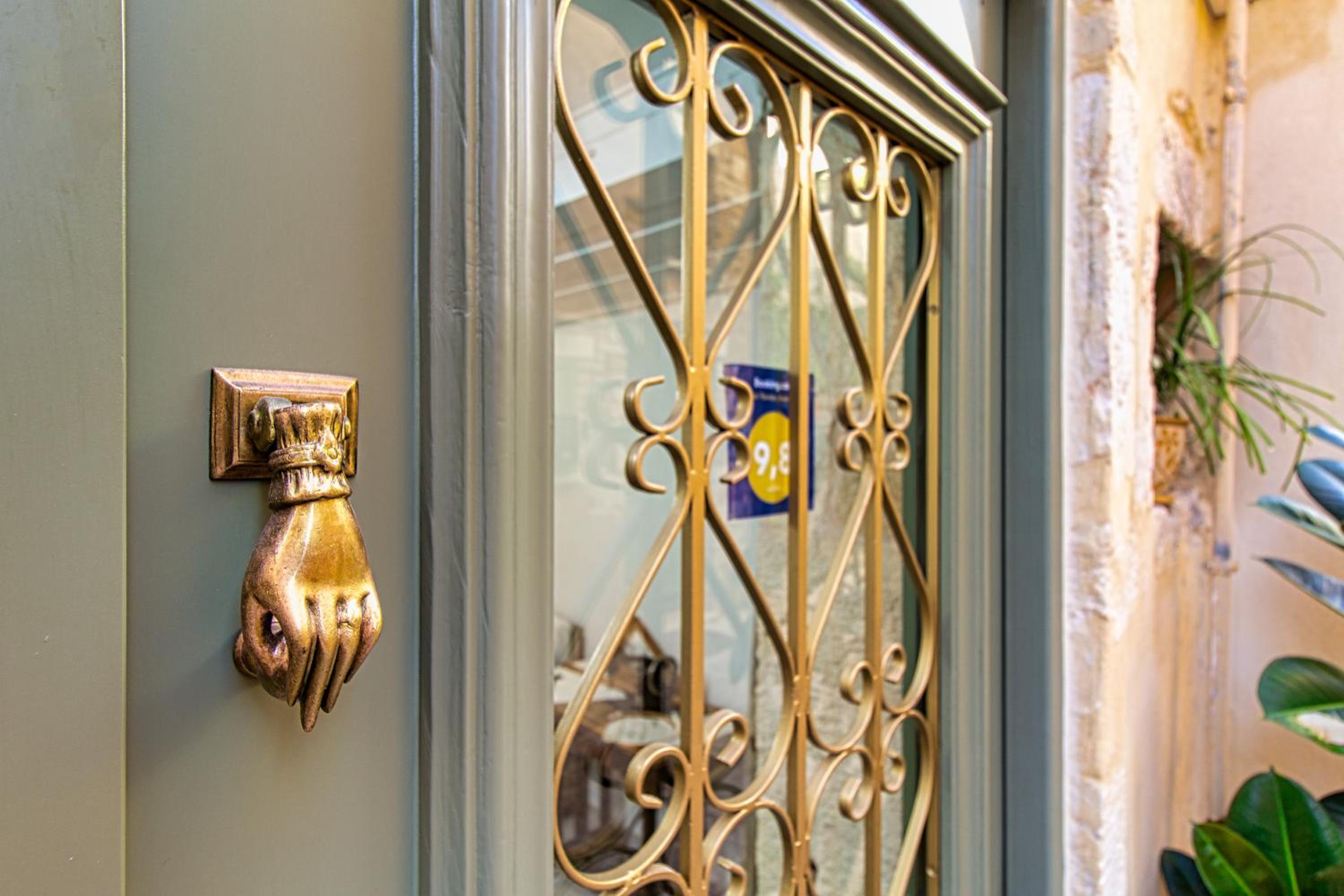Antonia Traditional Estate view 3