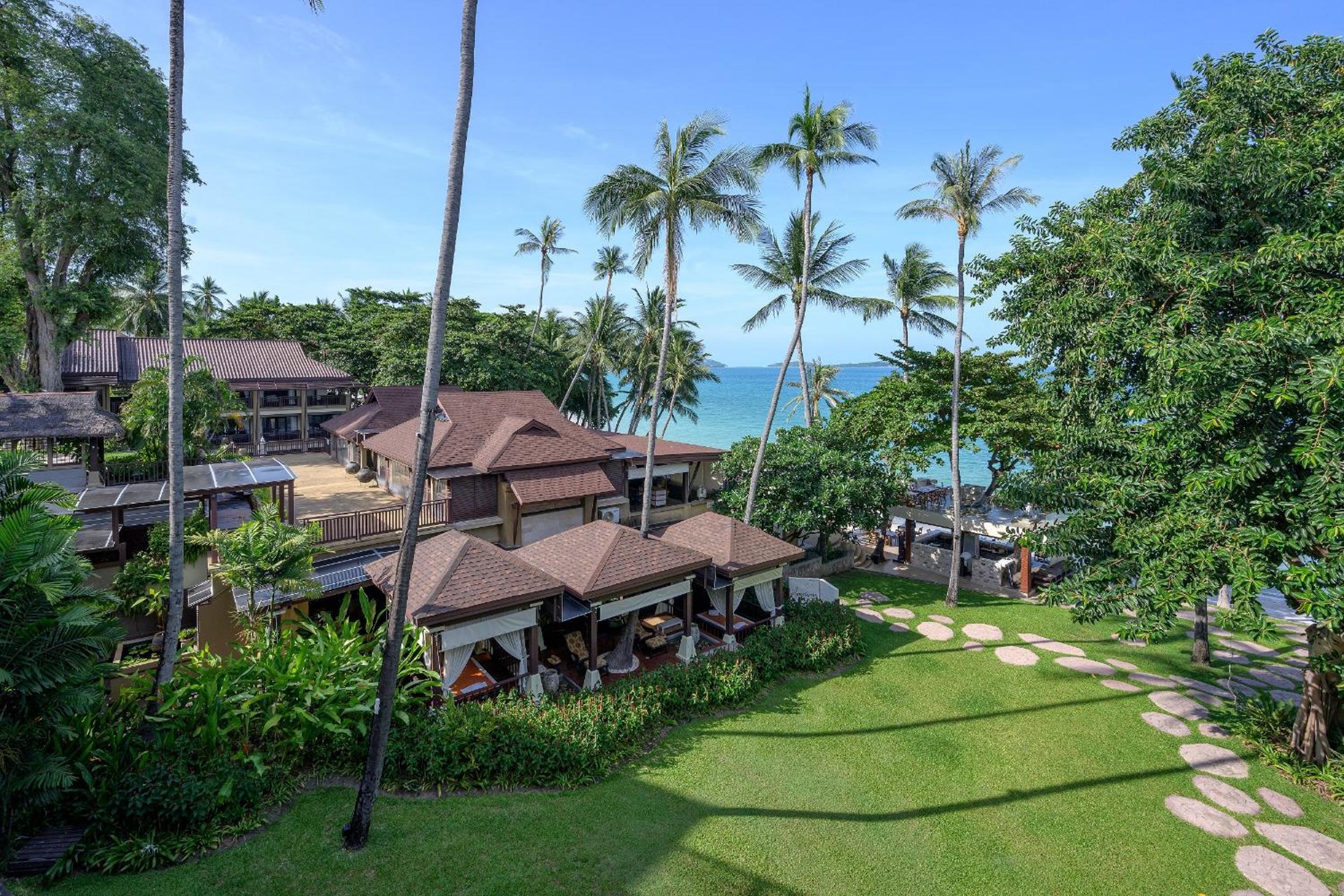 Impiana Beachfront Resort Chaweng Noi, Koh Samui view 2
