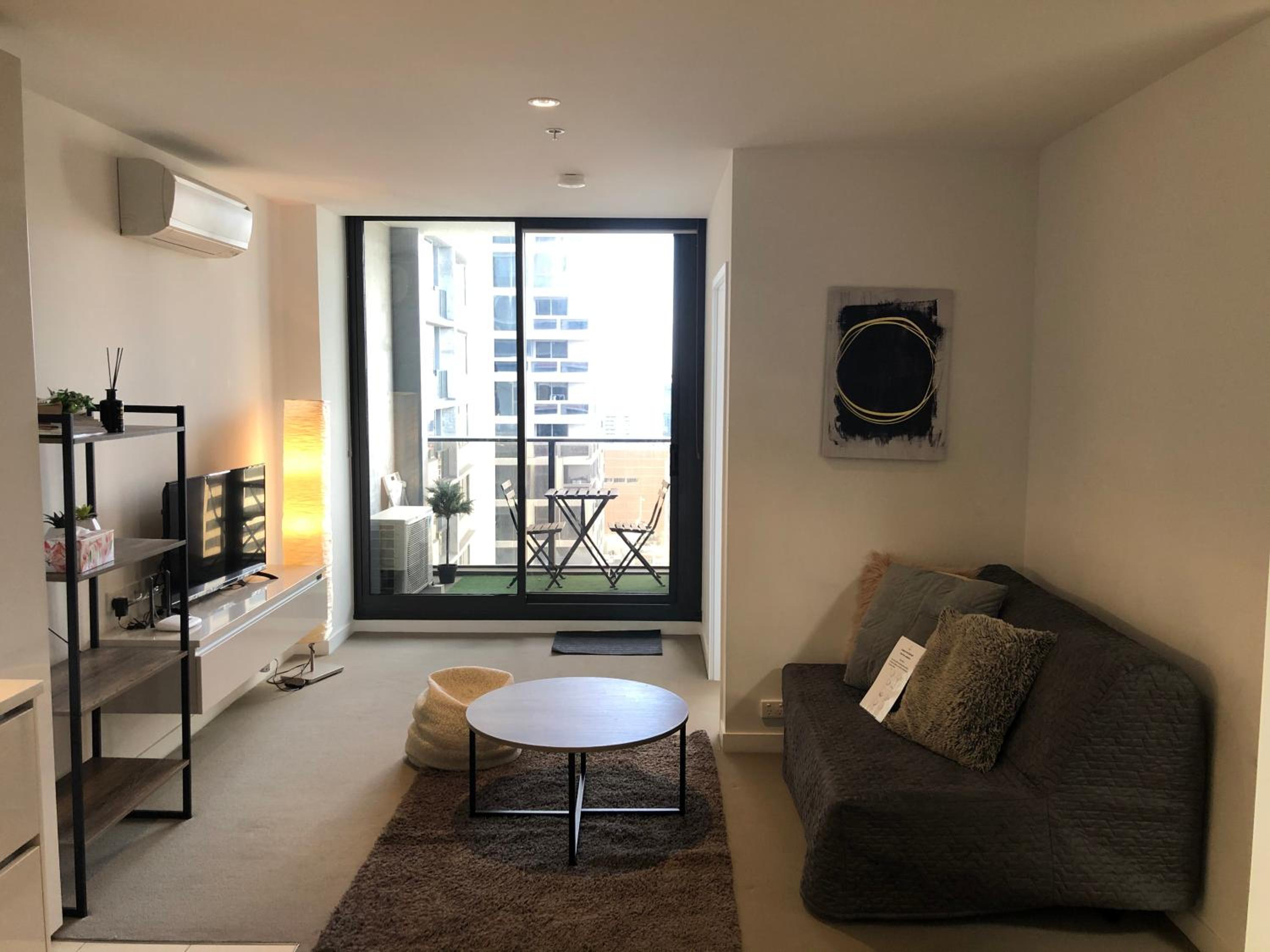 ReadySet Apartments at Madison