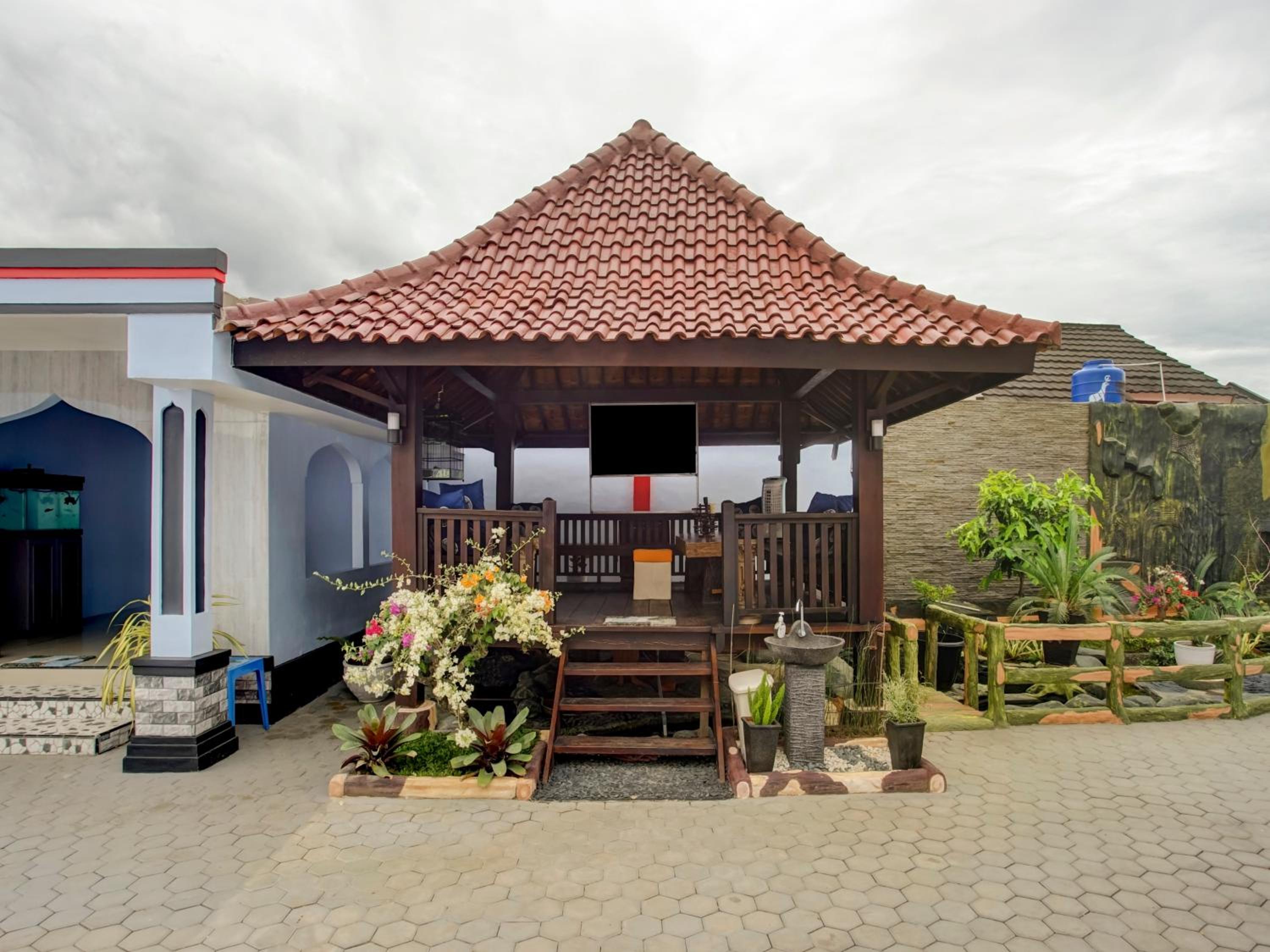 OYO Life 3982 Azka Homestay Syariah view 5