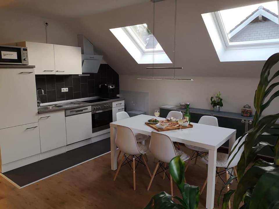 Haus am Hang; Ferienwohnung Fernblick view 4