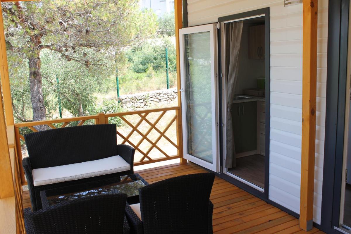 Mobile Homes Jezera view 4