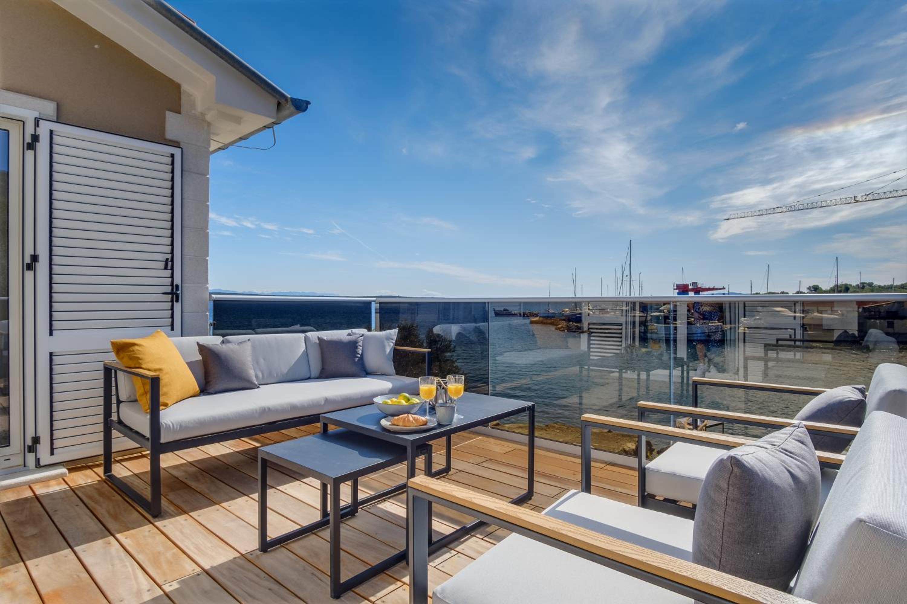 Lučica 360 sea view suite view 2