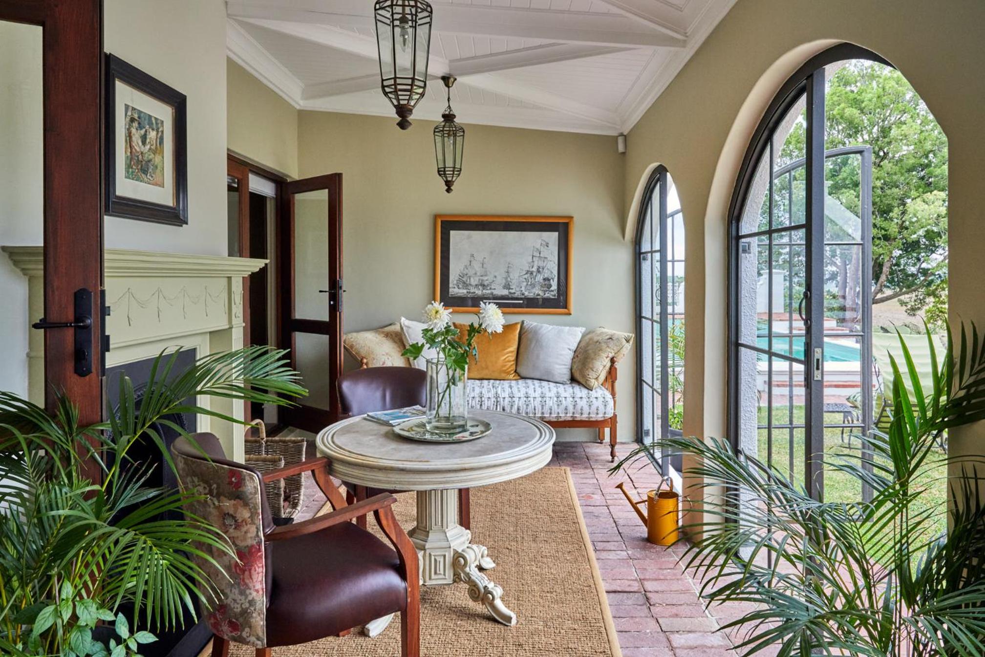 Deux Frères Wine Estate & Luxury Villas