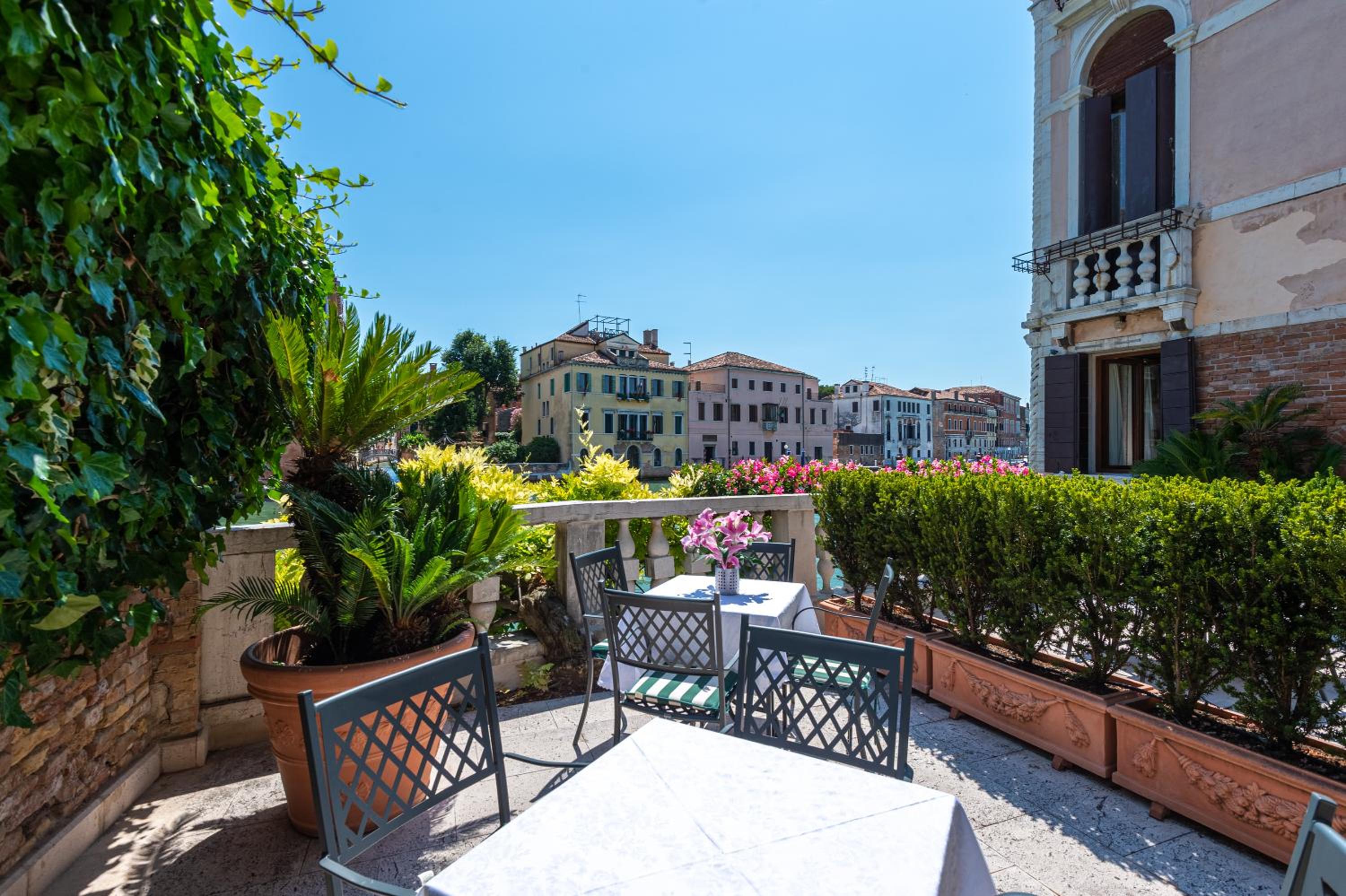 Ca' dei Cuori on the Grand Canal