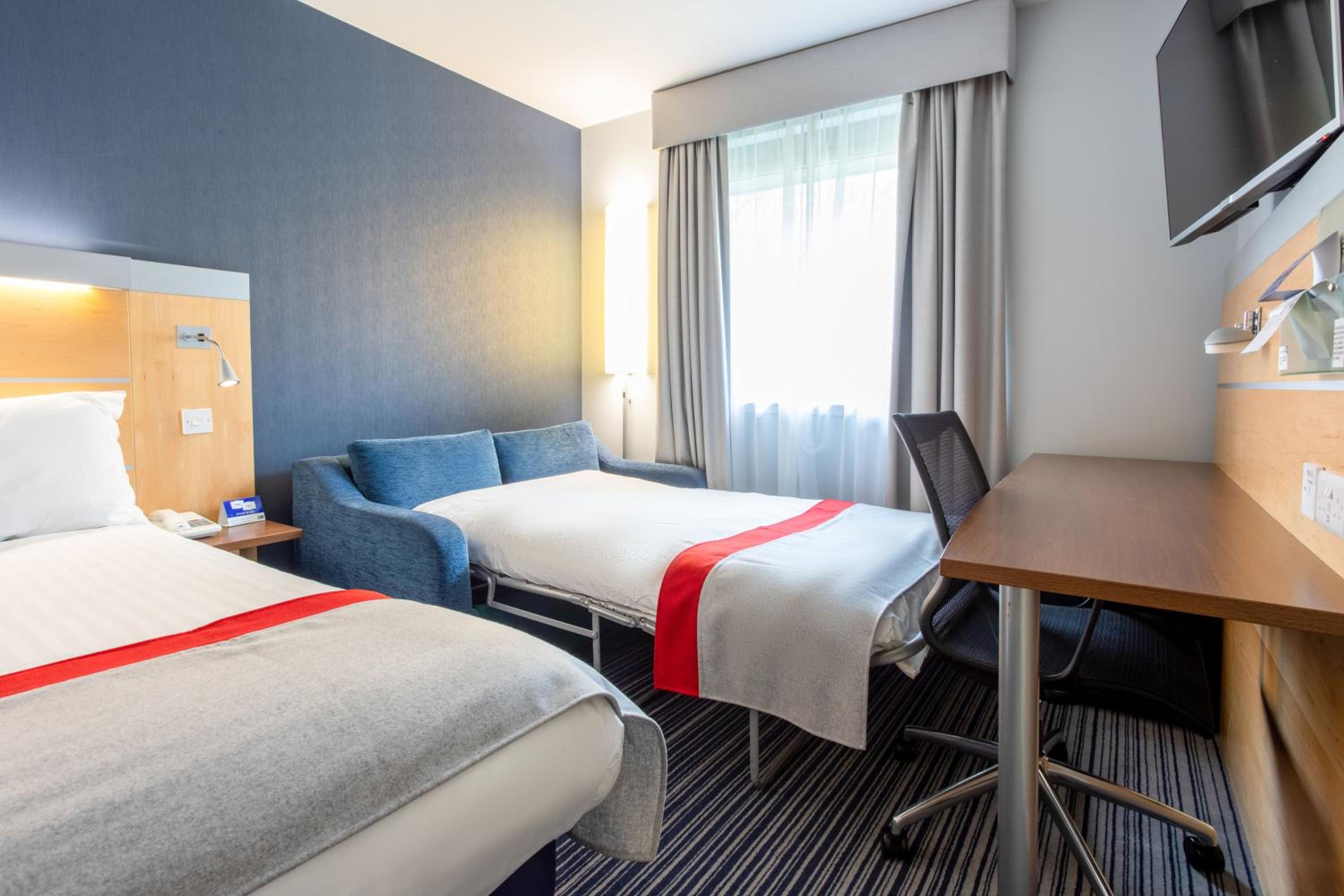 Dunfermline Vacations - Holiday Inn Express Dunfermline, an IHG Hotel - Property Image 39