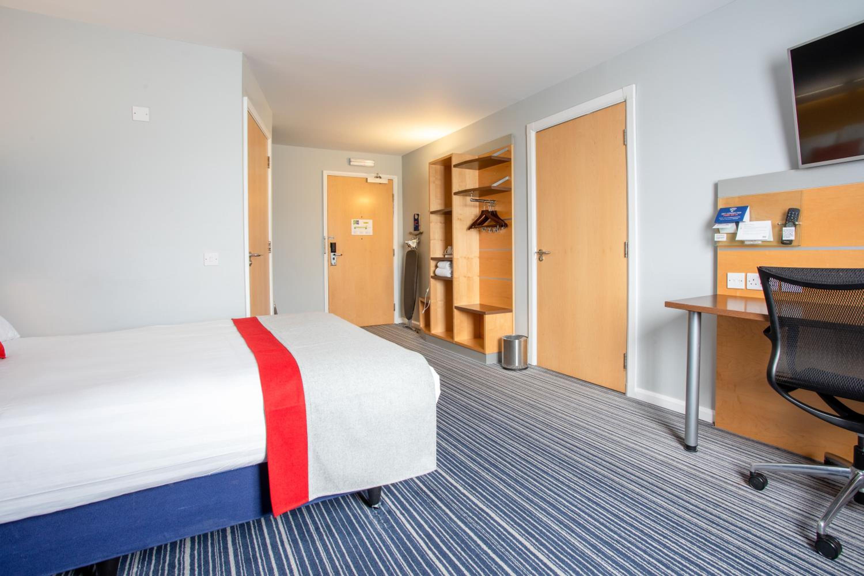 Dunfermline Vacations - Holiday Inn Express Dunfermline, an IHG Hotel - Property Image 43
