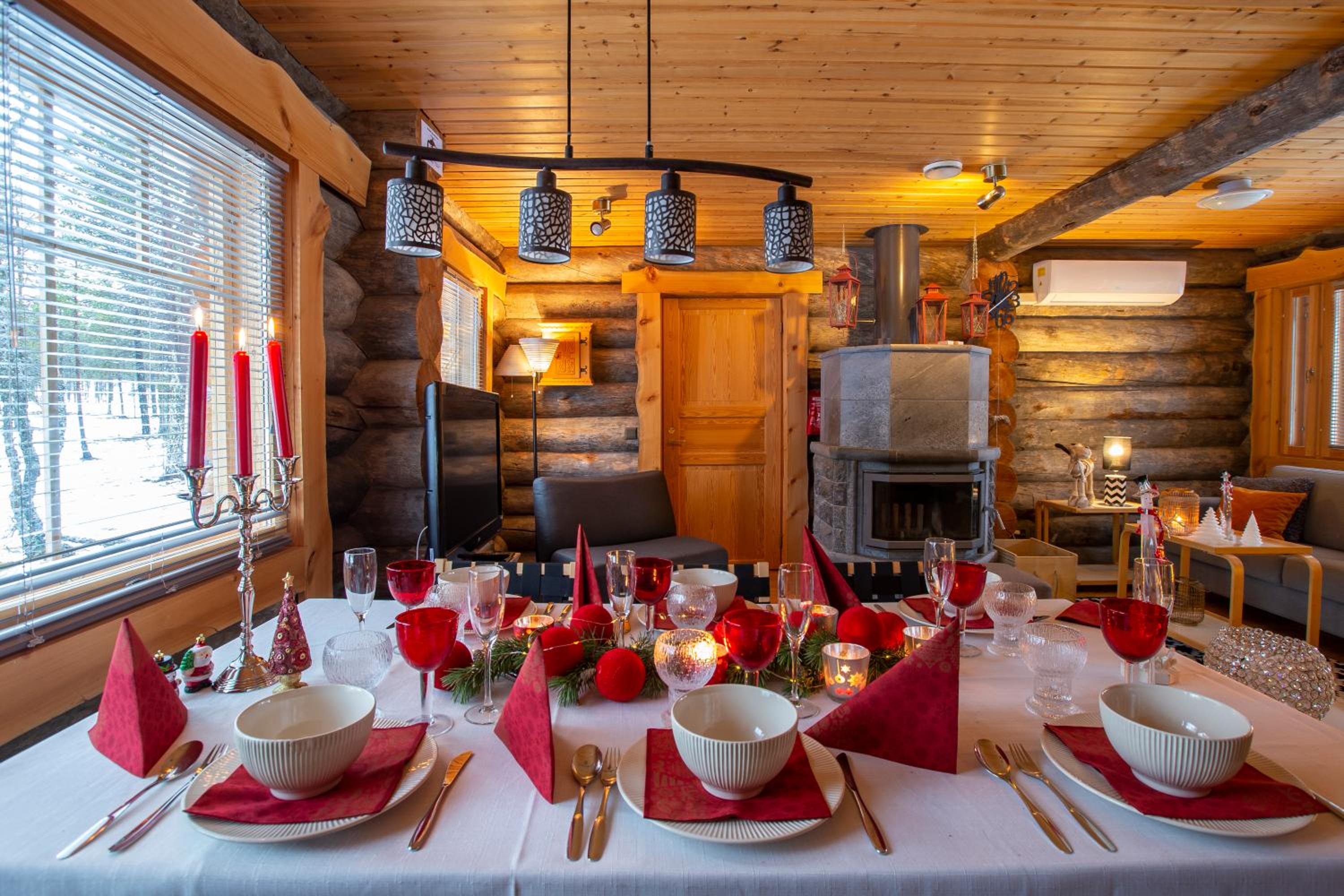 Kuukkeli Log Houses Villa Aurora 