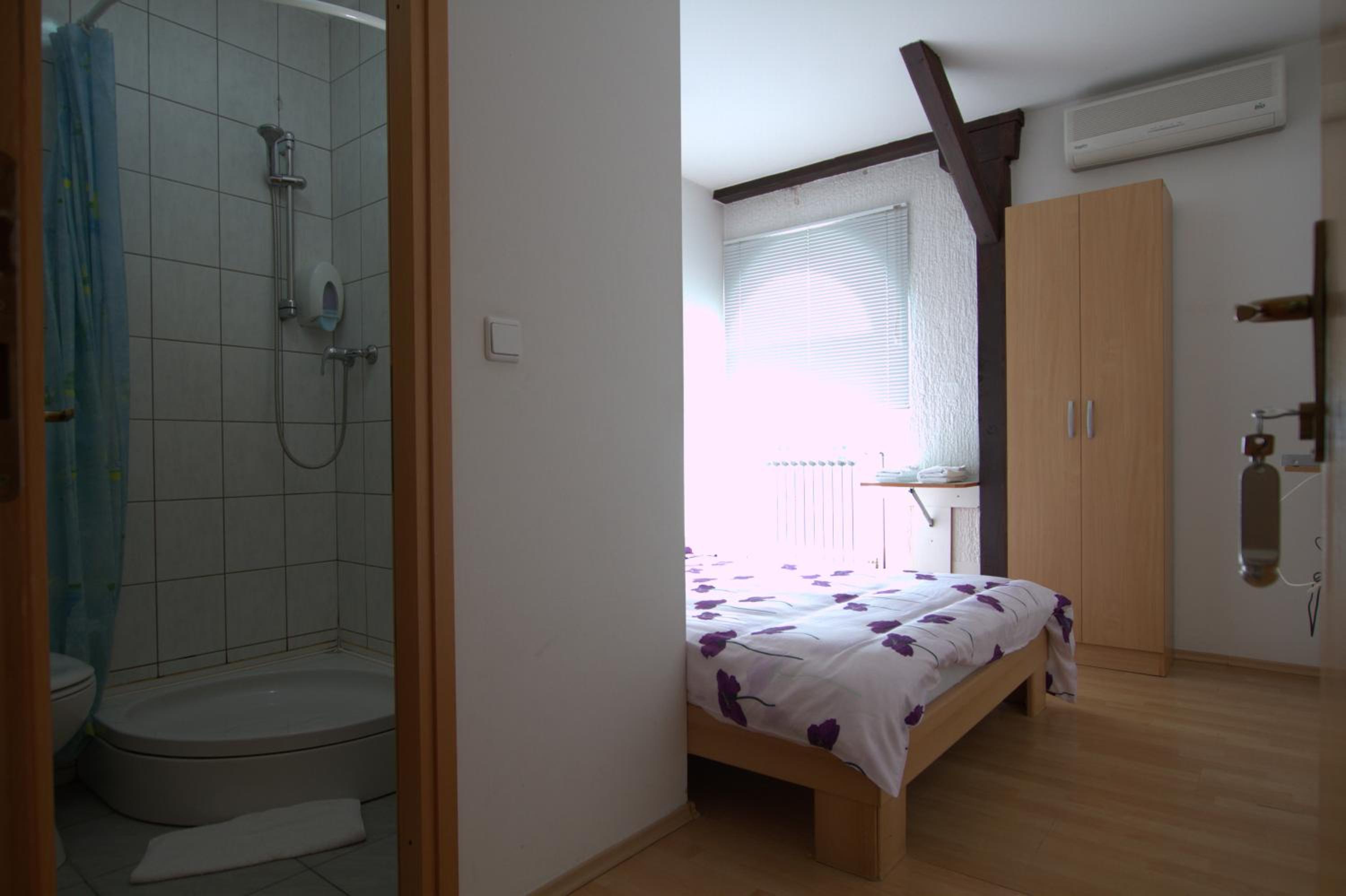 Guest House Ivac Inn Zagreb Airport