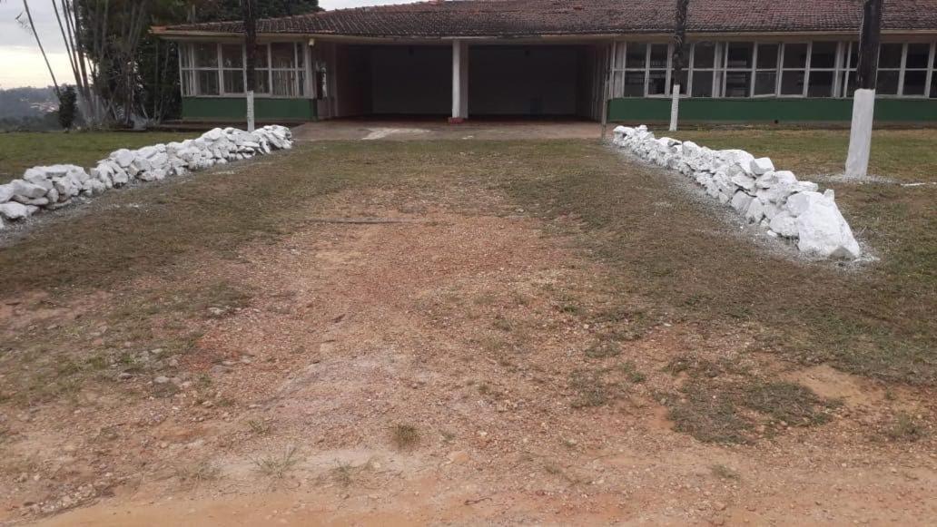 Lazer Campo Piscina 07 qts 4wc km.68 C.Branco
