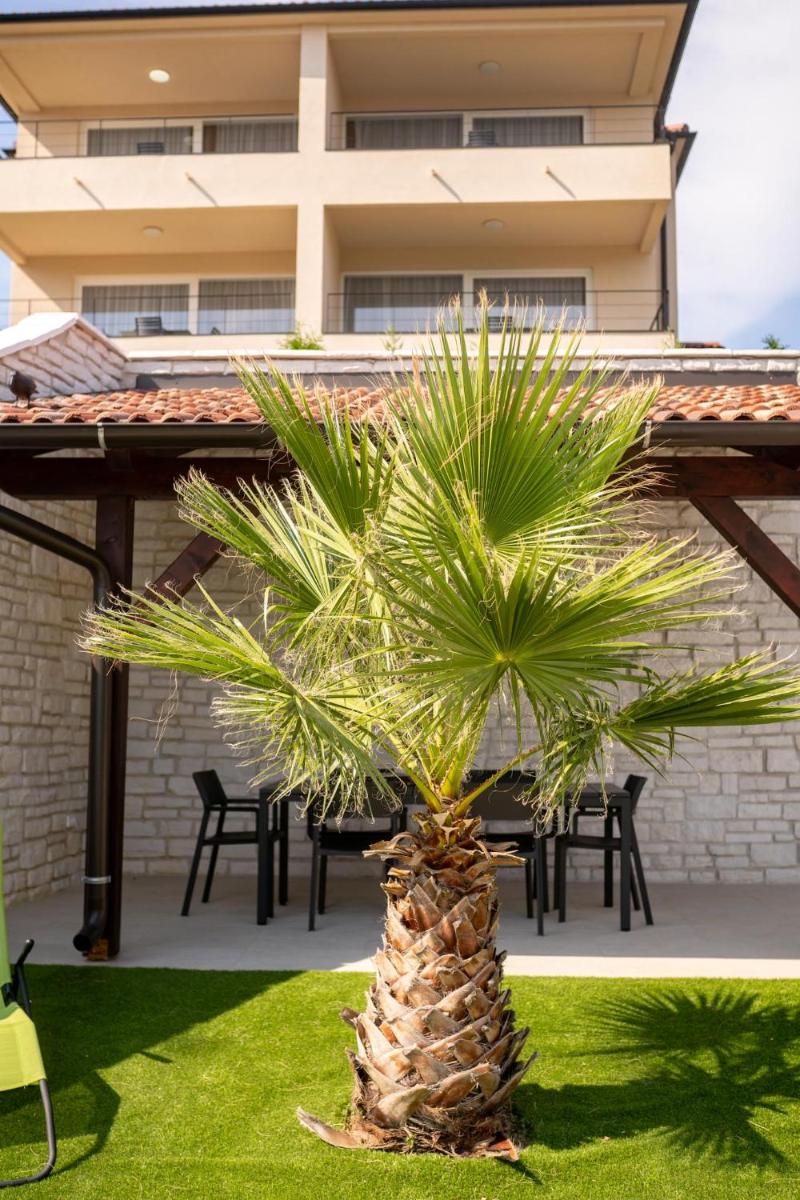 outdoor BBQ area