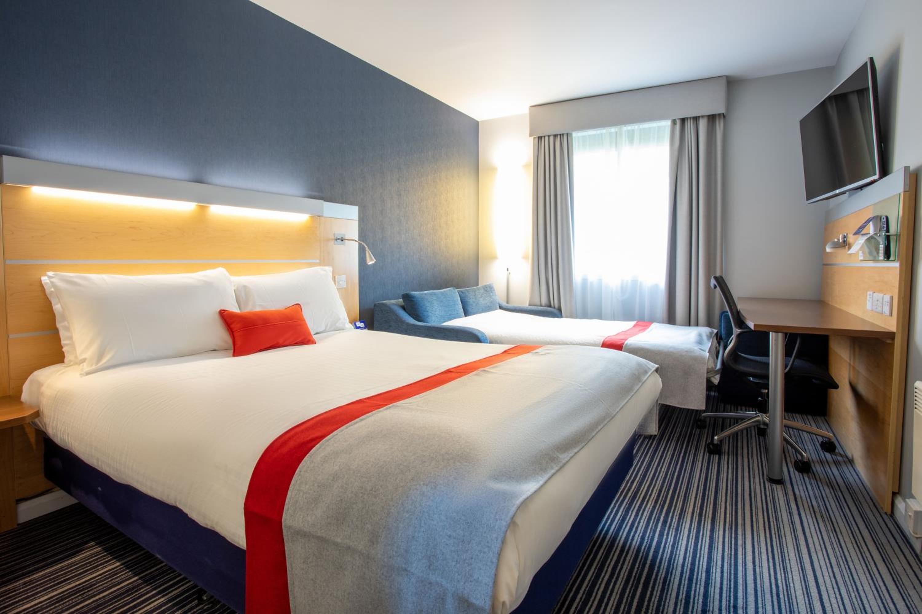 Dunfermline Vacations - Holiday Inn Express Dunfermline, an IHG Hotel - Property Image 47