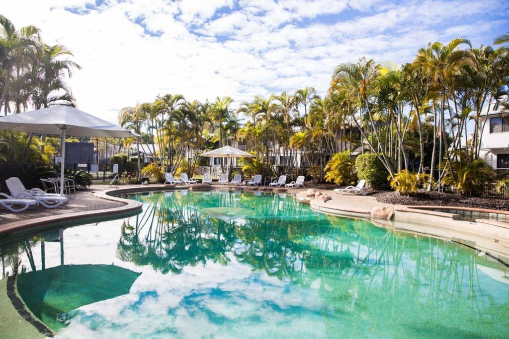 Noosaville Vacations - 2 Bedroom Villa In Tropical Resort - Property Image 1