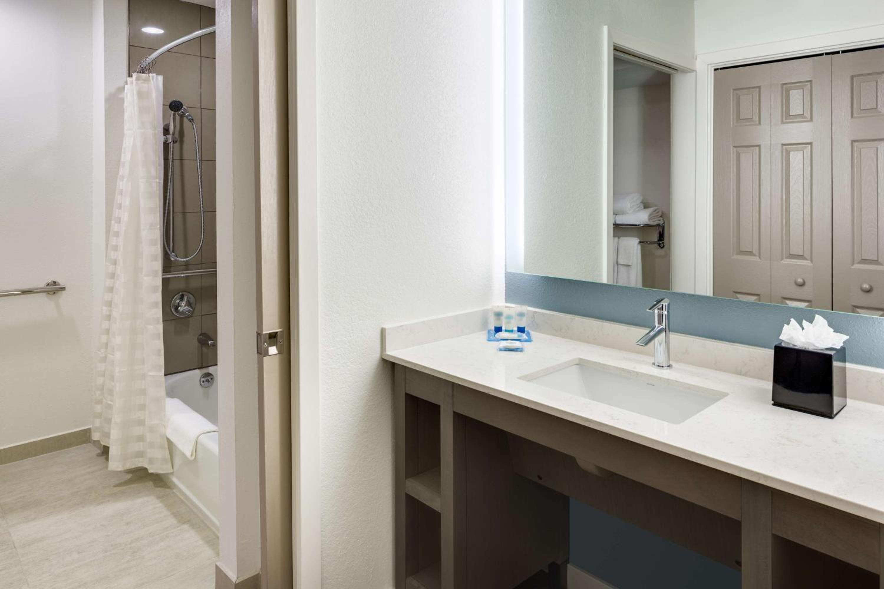 Hyatt House Boston Waltham - Property Image 20