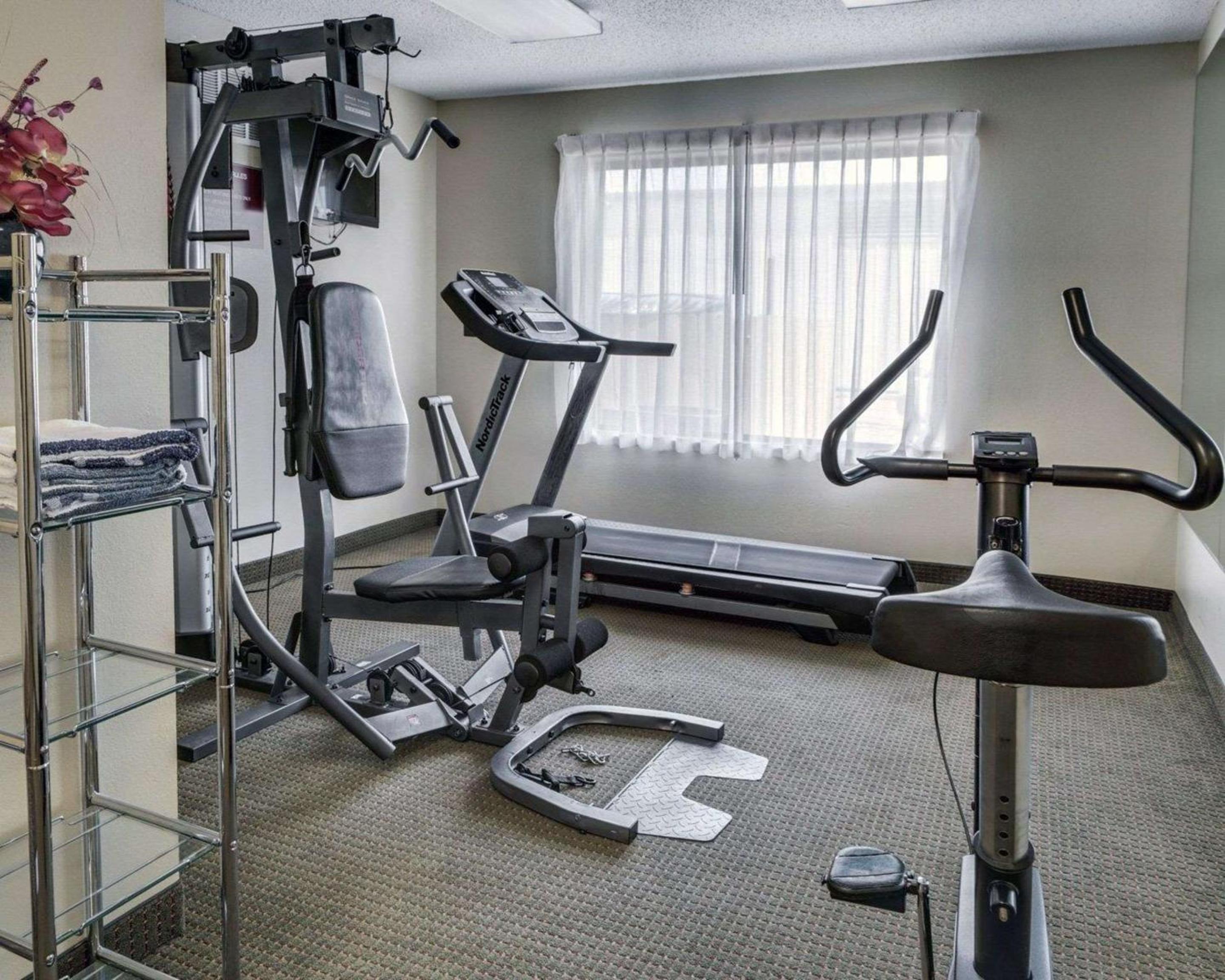Quality Suites Baton Rouge East - Denham Springs view 2