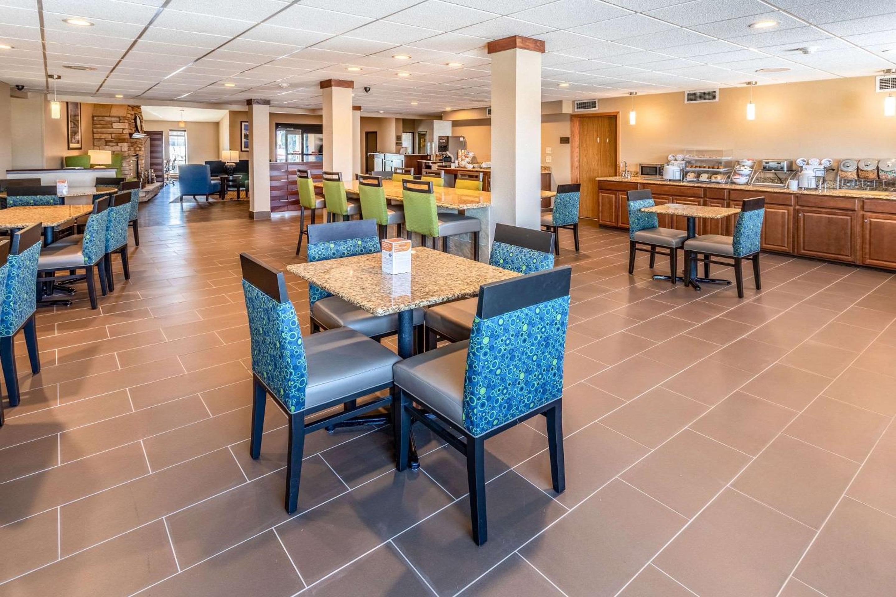 Comfort Inn Waukesha - Milwaukee West, Photo 41