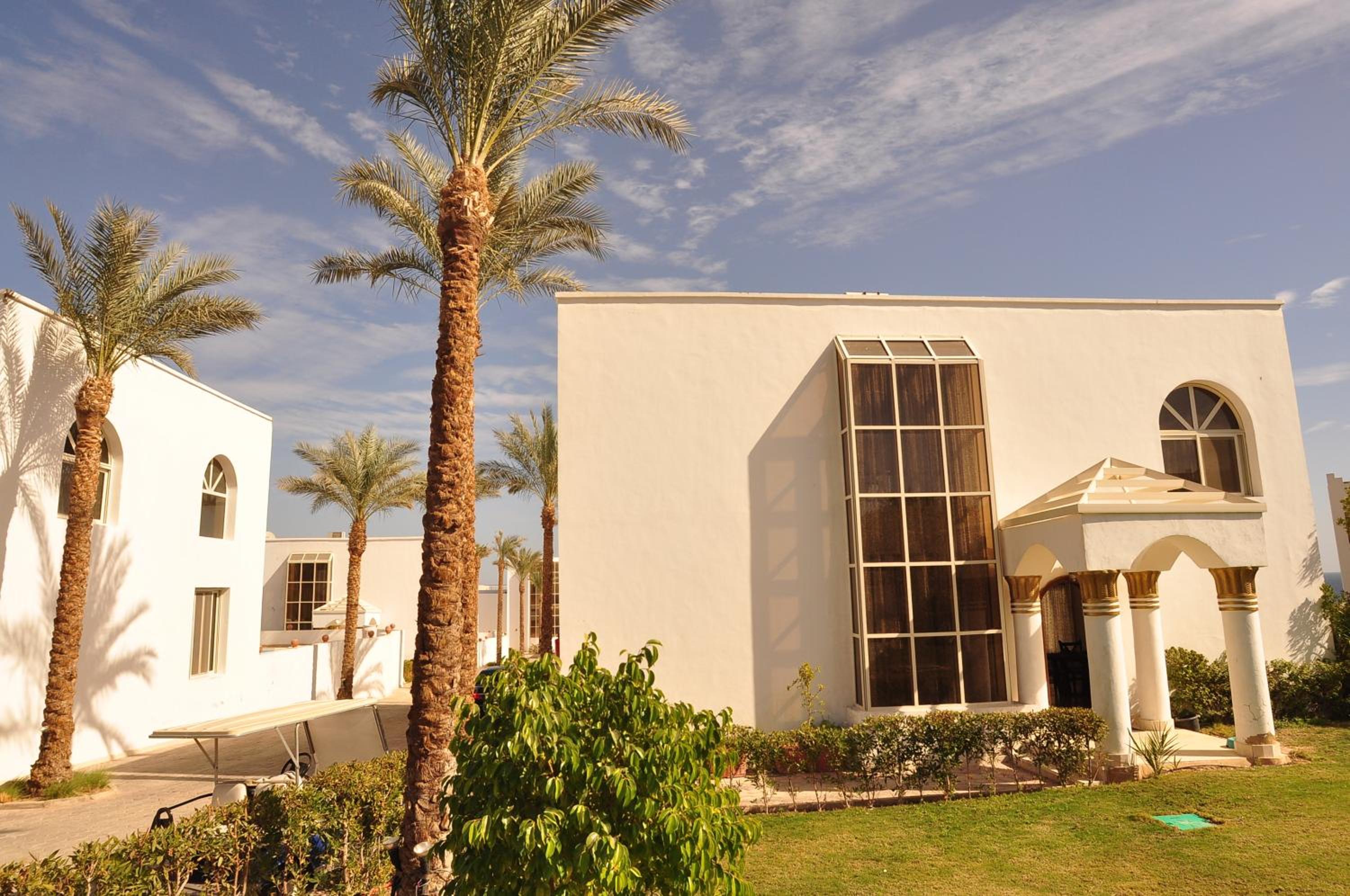 Carlton Luxury Villa view 5