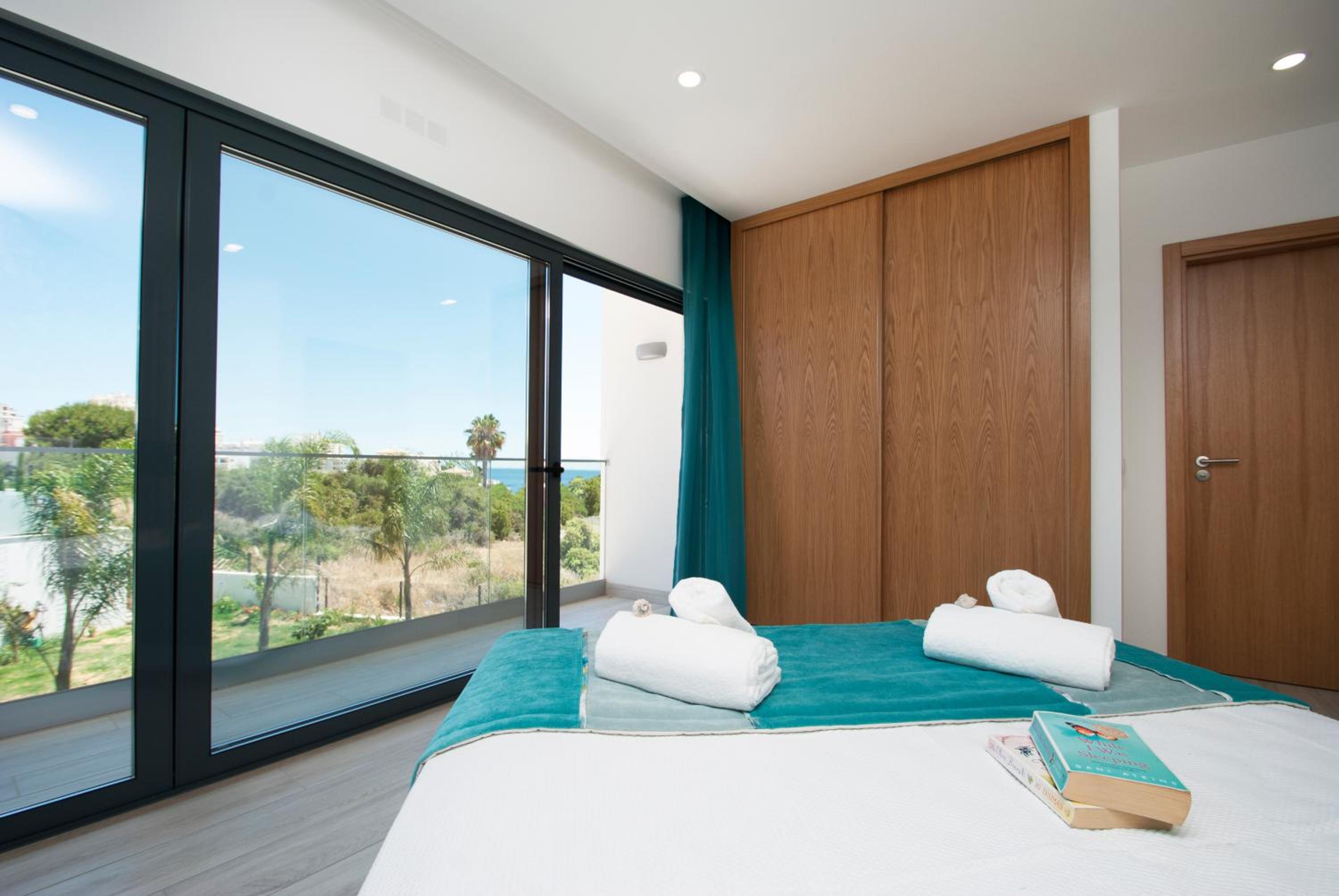 Armacao de Pera Vacations - Villa Charlotte by Algarve Vacation - Property Image 42