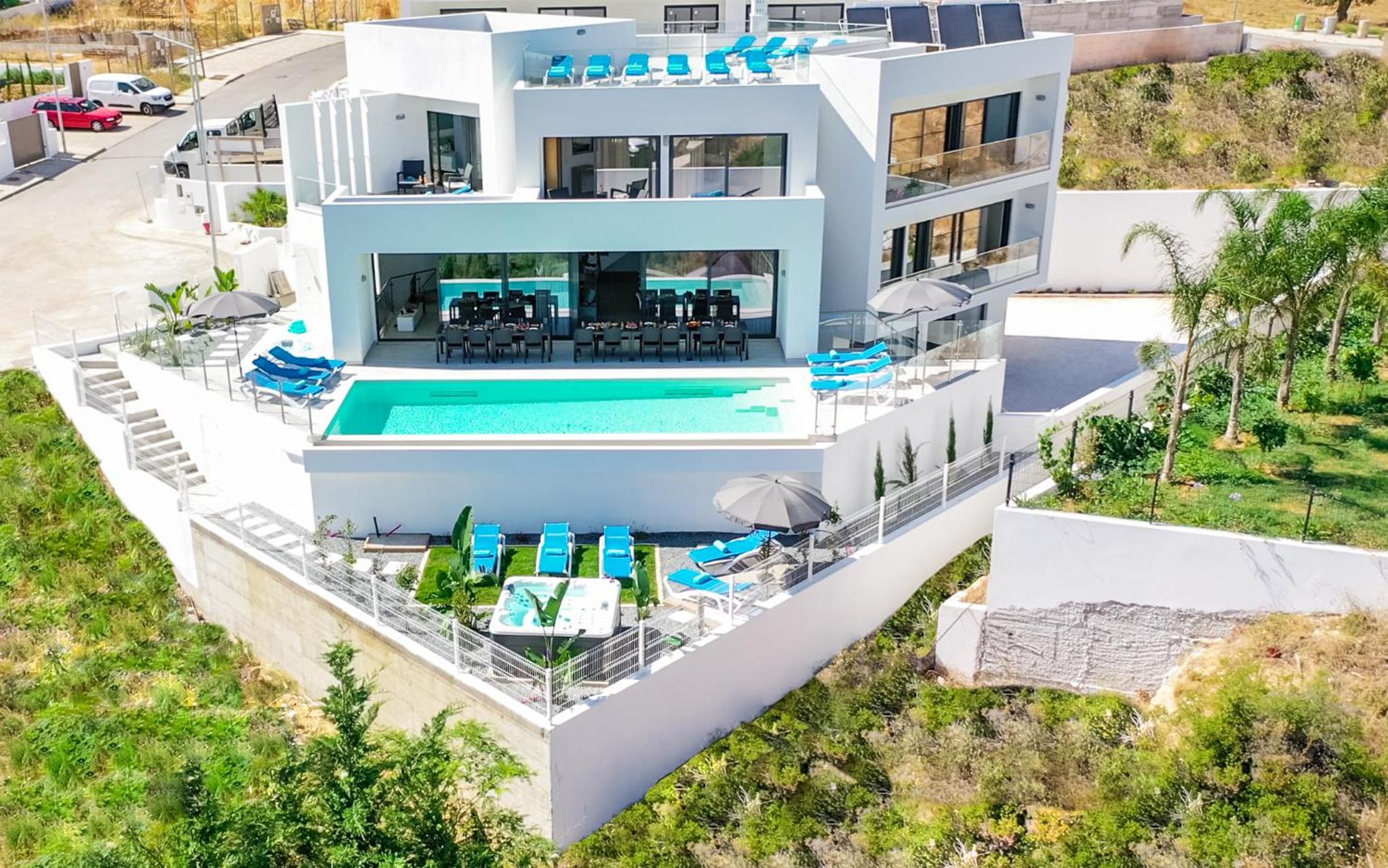 Villa Charlotte by Algarve Vacation