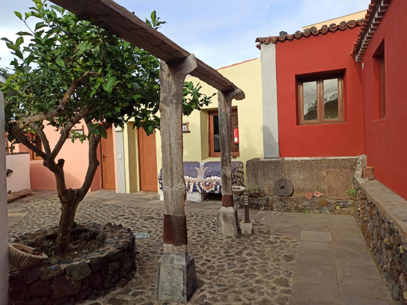Casa El Comisario view 2
